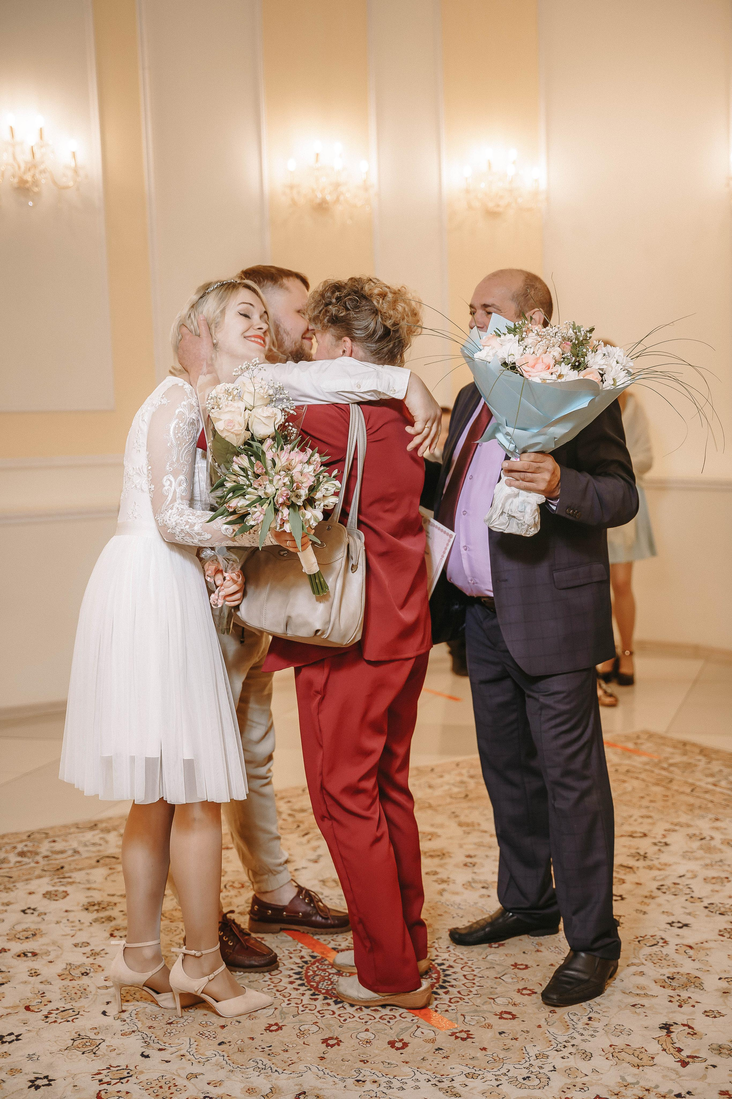 Свадебная фотосессия в ЗАГС города Королев (Московская область)