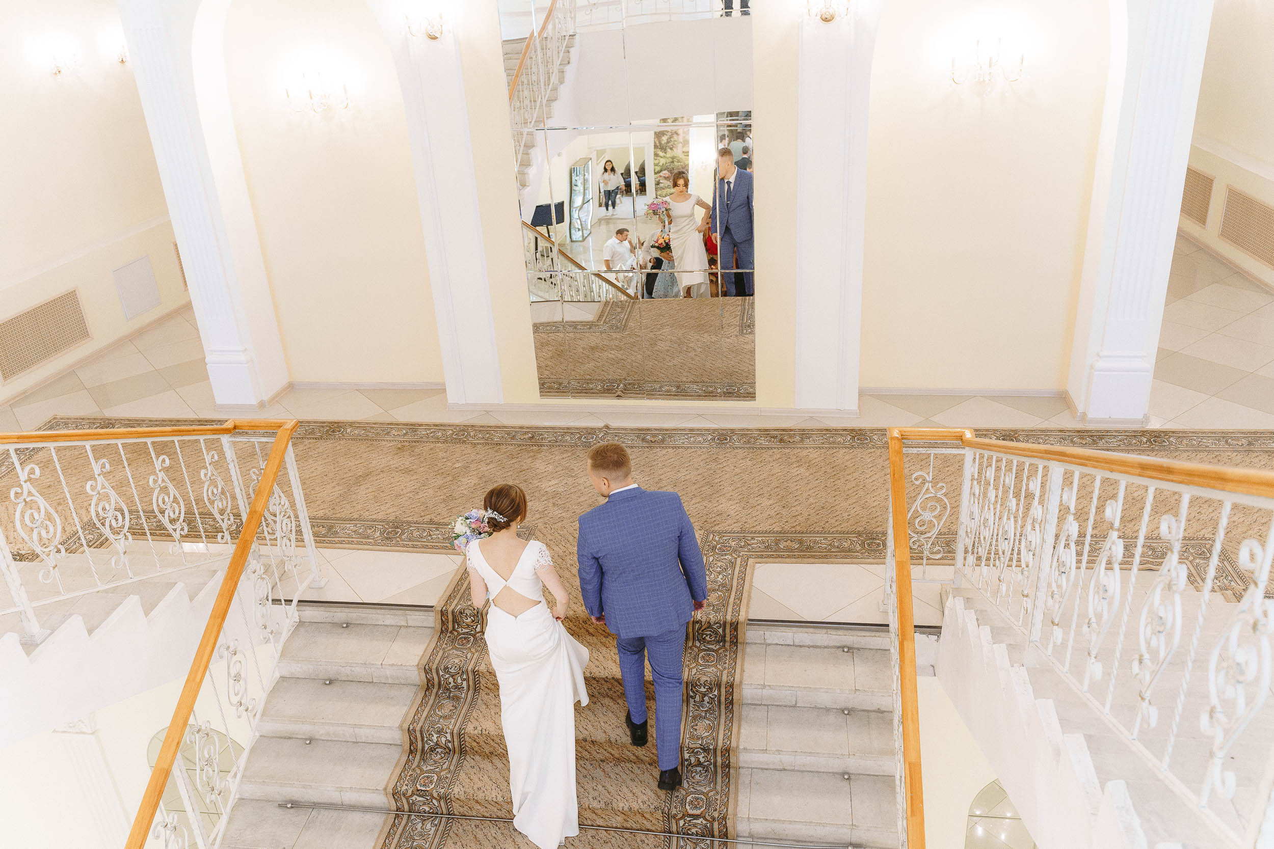 Свадебная фотосессия в ЗАГС города Королев (Московская область)