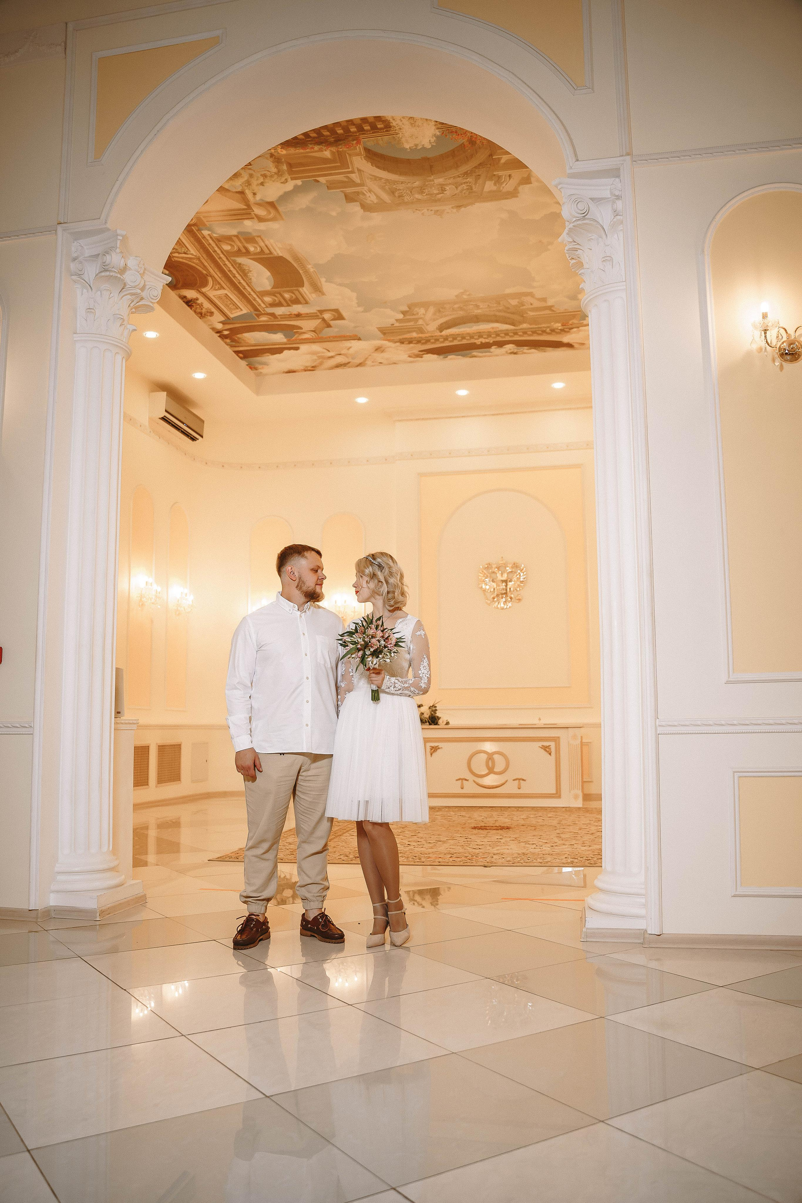 Свадебная фотосессия в ЗАГС города Королев (Московская область)