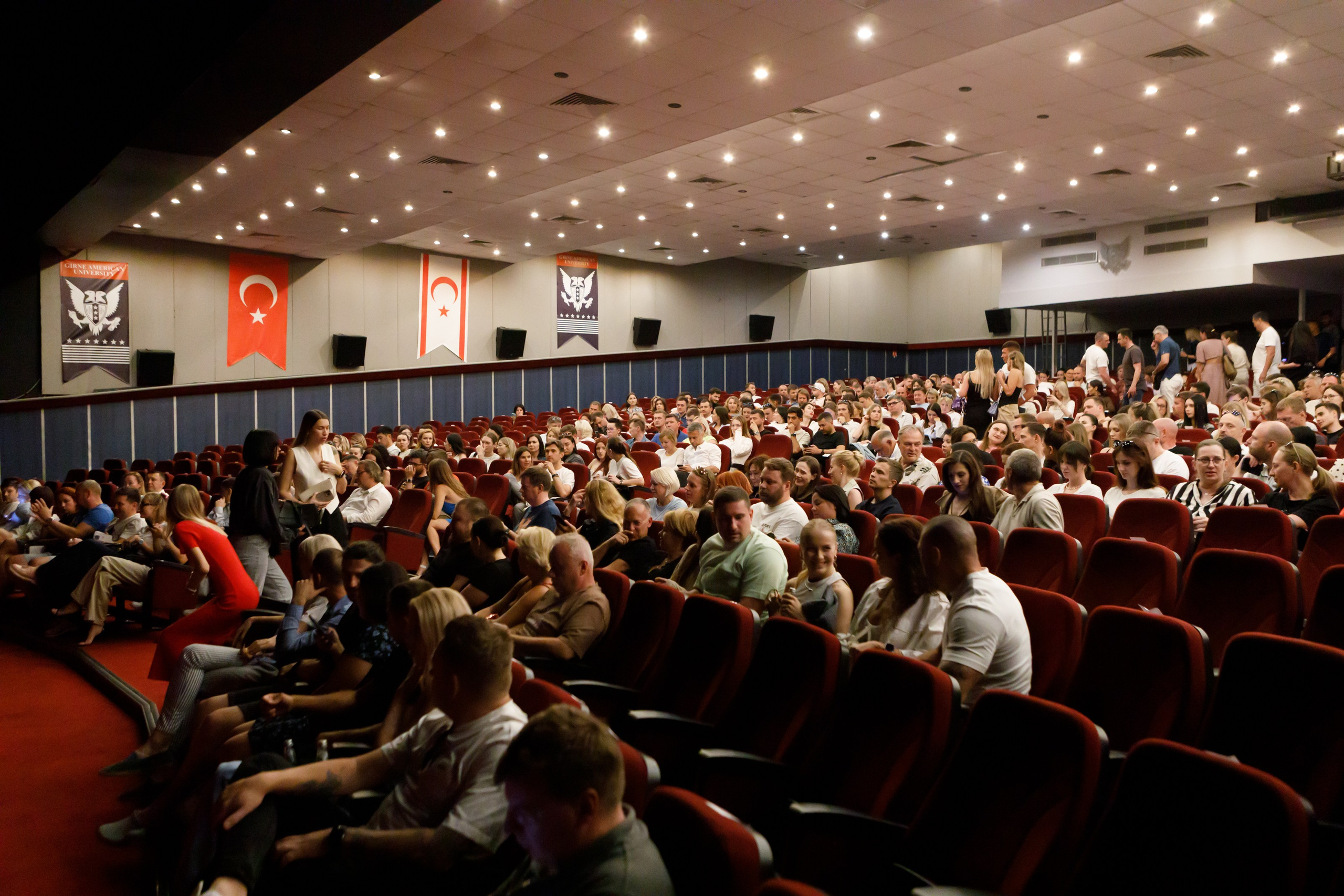 Stand Up. Photographer in Batumi, Georgia Pavel Sharnikov