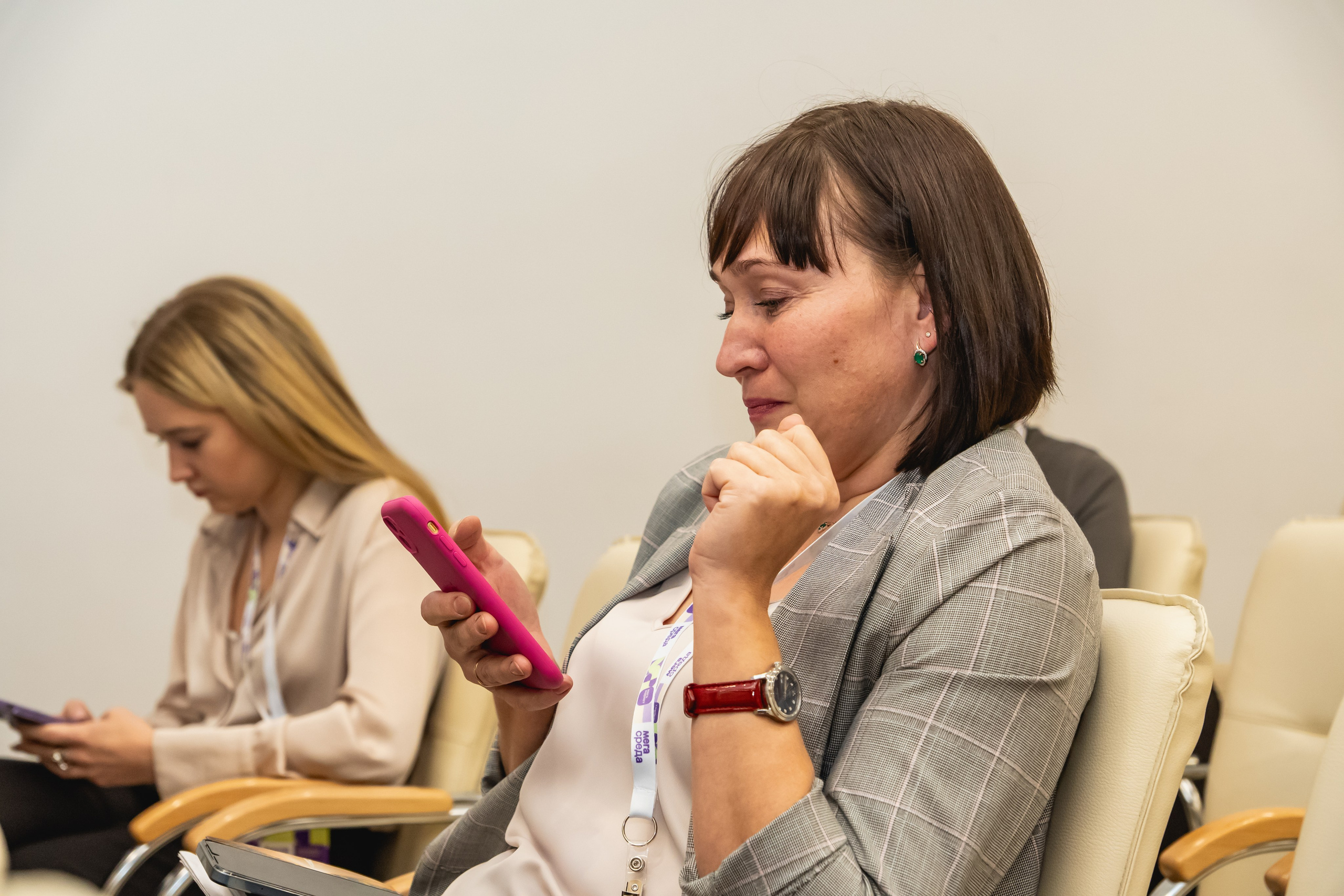 Мегасреда. Занимаюсь профессиональной фотографией и живу рядом с Байкалом. Работаю в разных жанрах