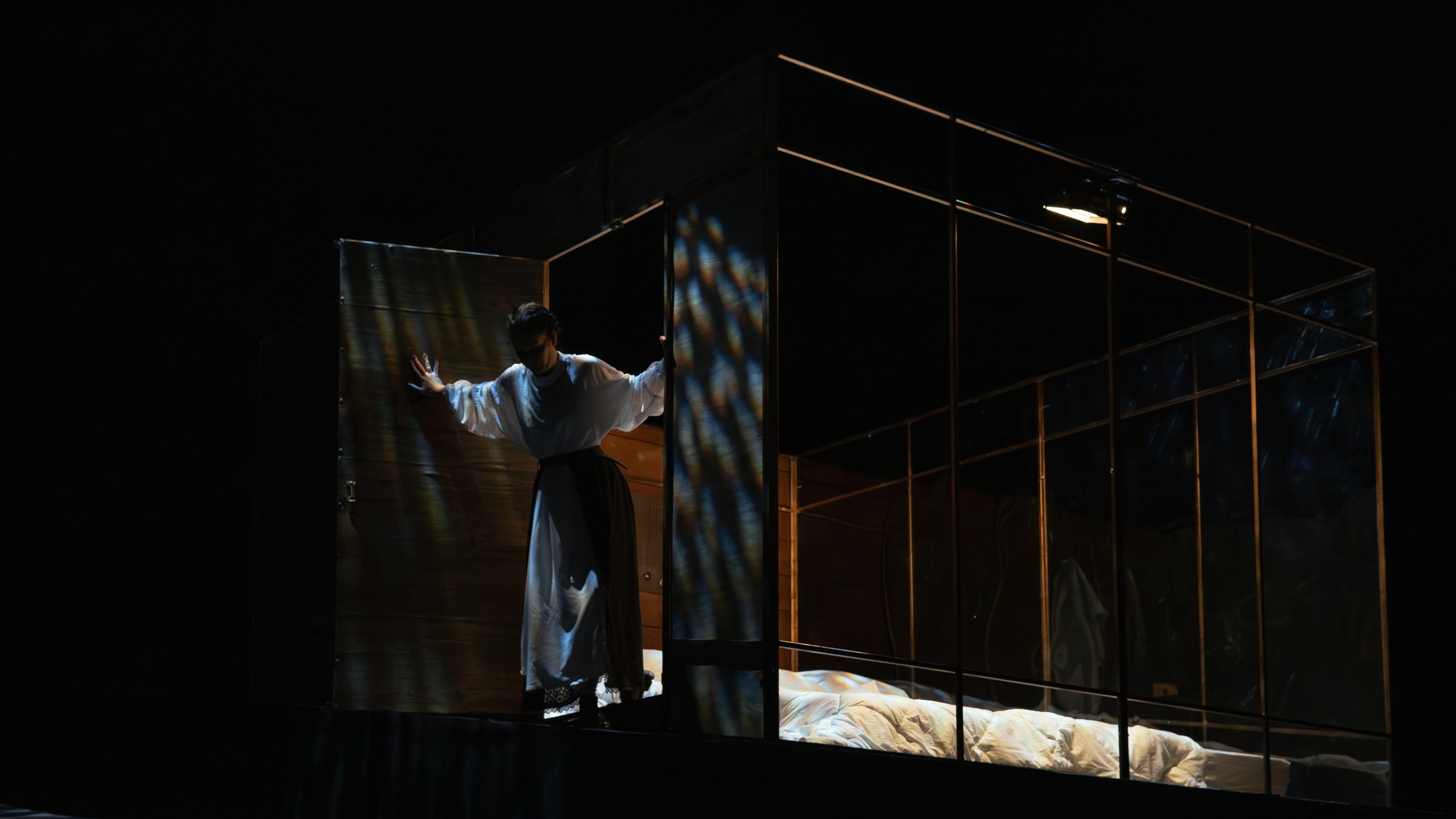 Астраханский Драматический Театр «Леди Макбет». Фотограф Марк Файзулин