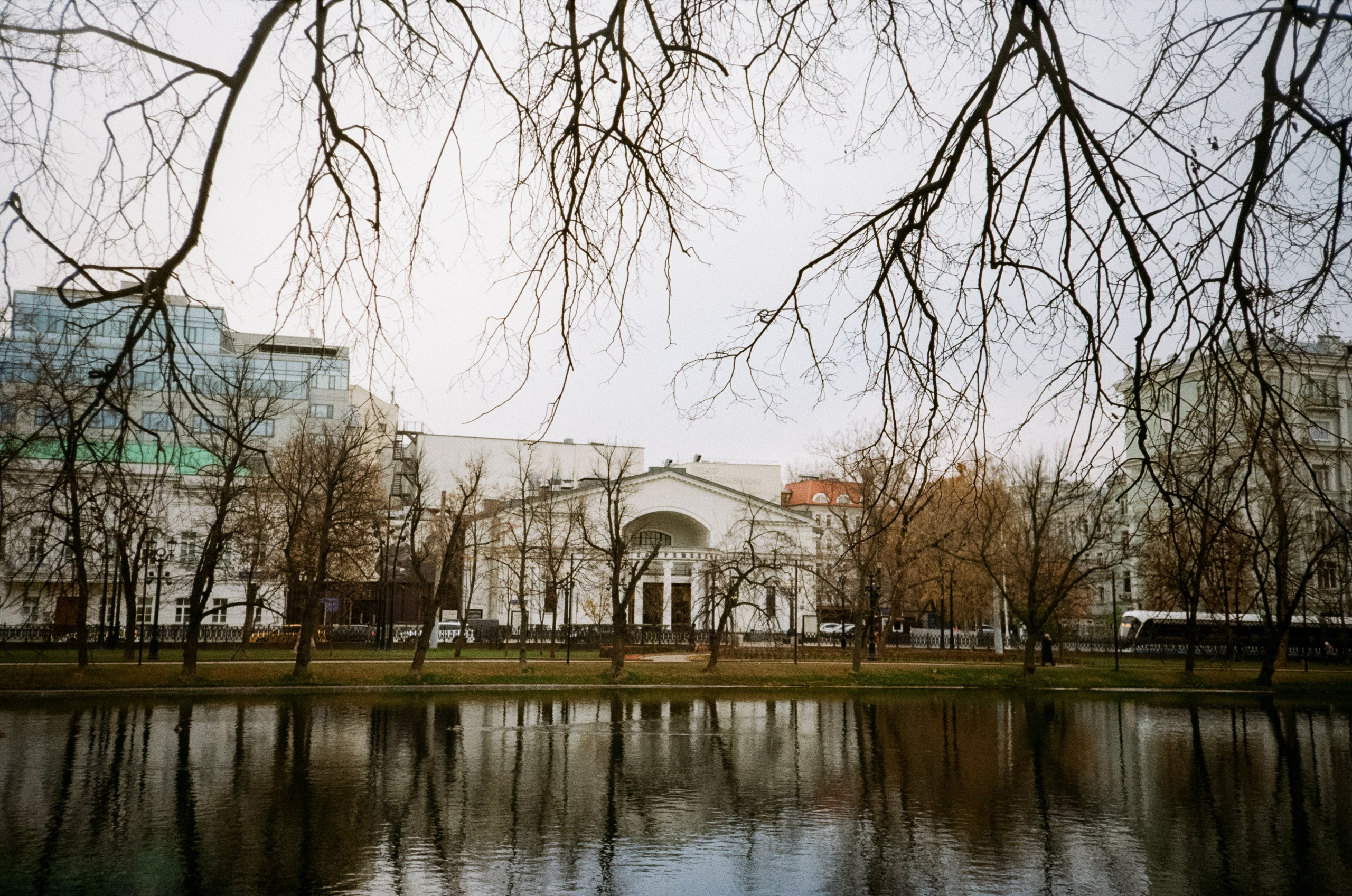 Чистые пруды, Покровка, Потаповский переулок / Cosina CX-1 / Kodak ProImage 100