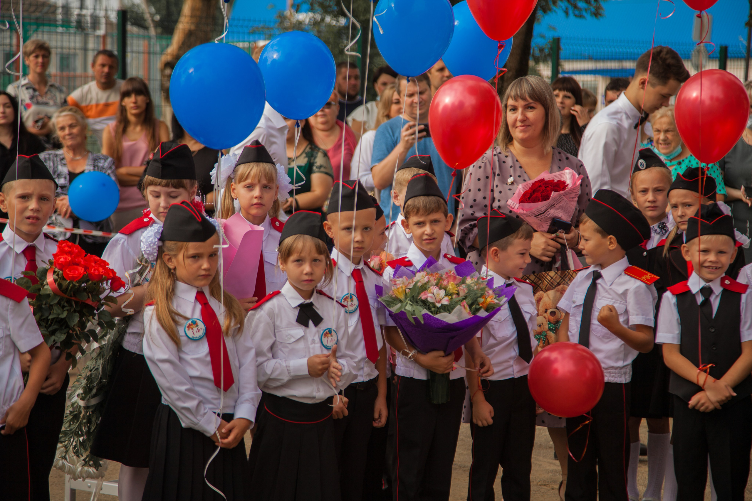 Линейка 1 сентября. Свадебный и семейный фотограф в Армавире