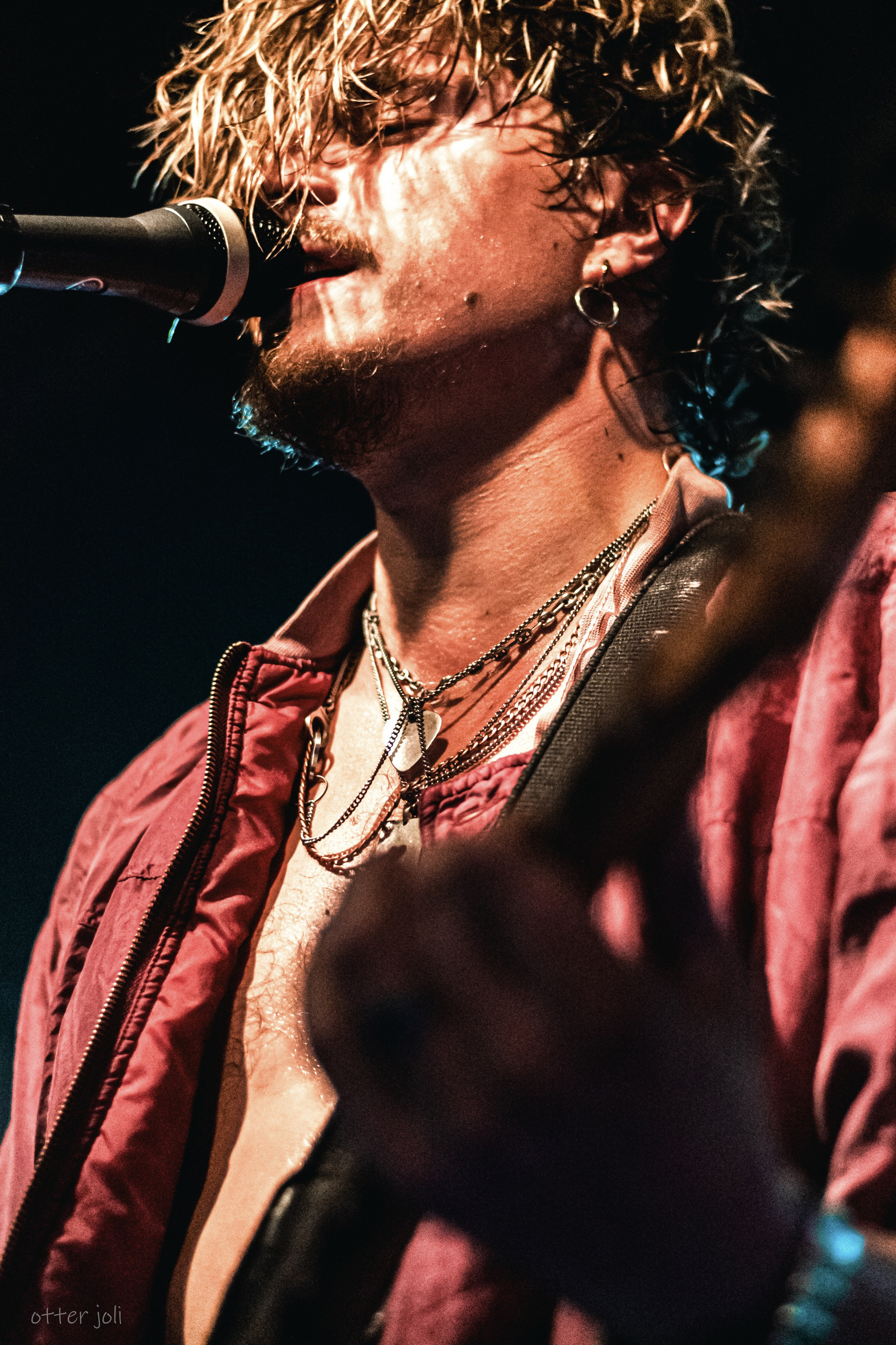 Сергей Горошко и Chili Cheese | 16 Тонн. Концертный репортёр Валерия Сафина