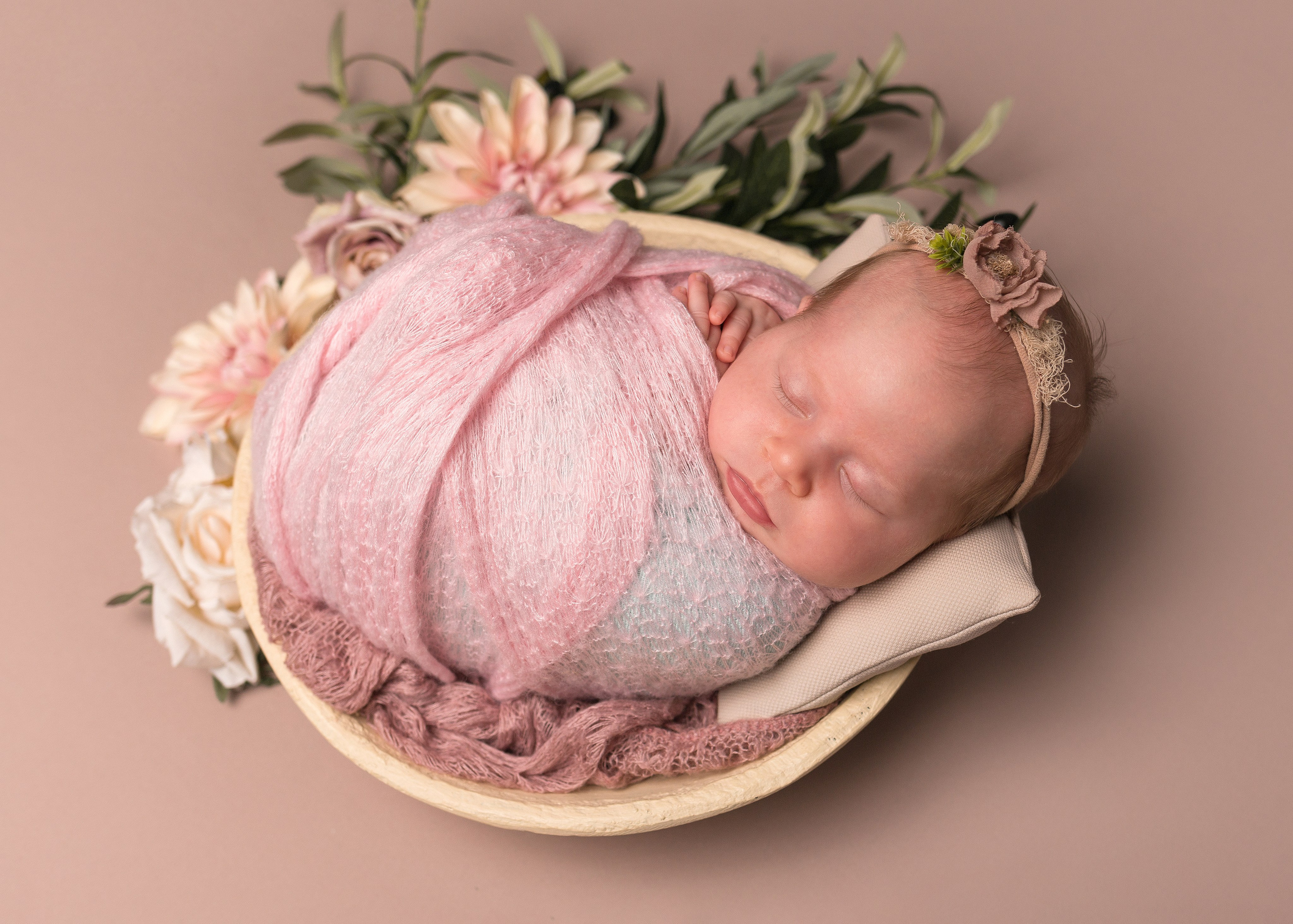 Девочки. Фотограф новорожденных в Омске Анастасия Моисеева