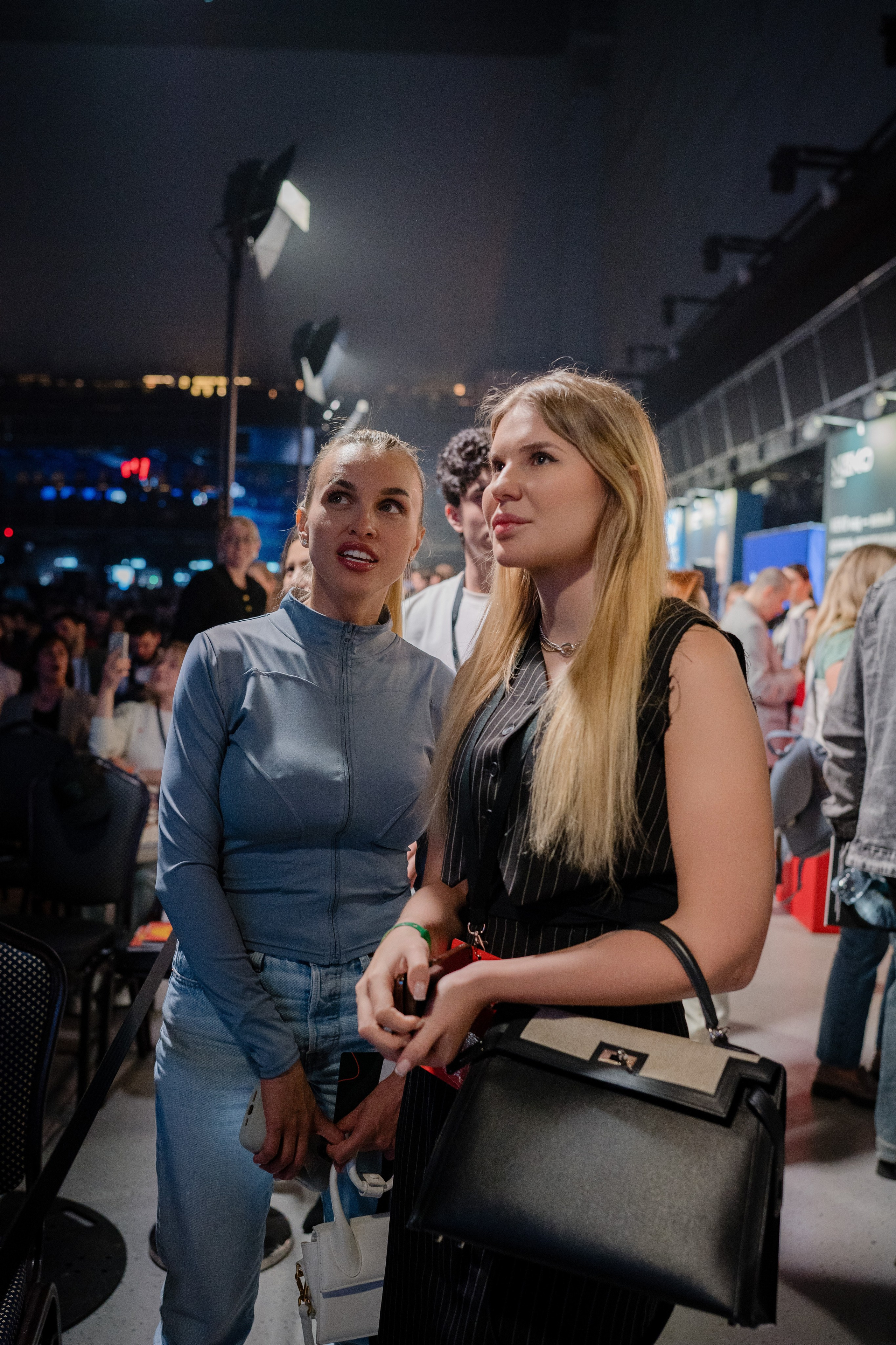 Конференция ОСНОВАТЕЛИ ЛАЙФ в MTS LIVE HALL. Репортажный фотограф в Москве Саша Дружинина