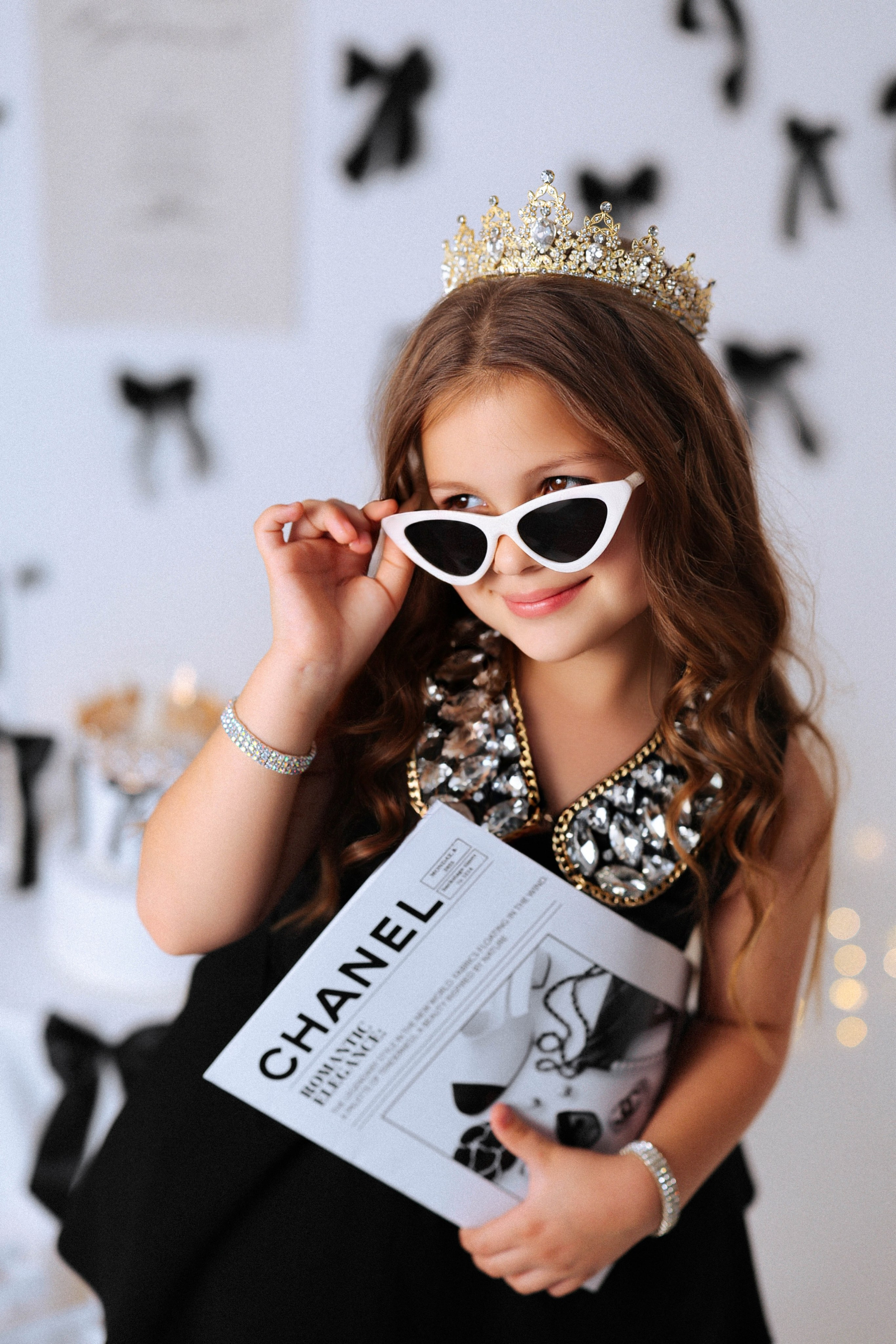 Малышки Антураж