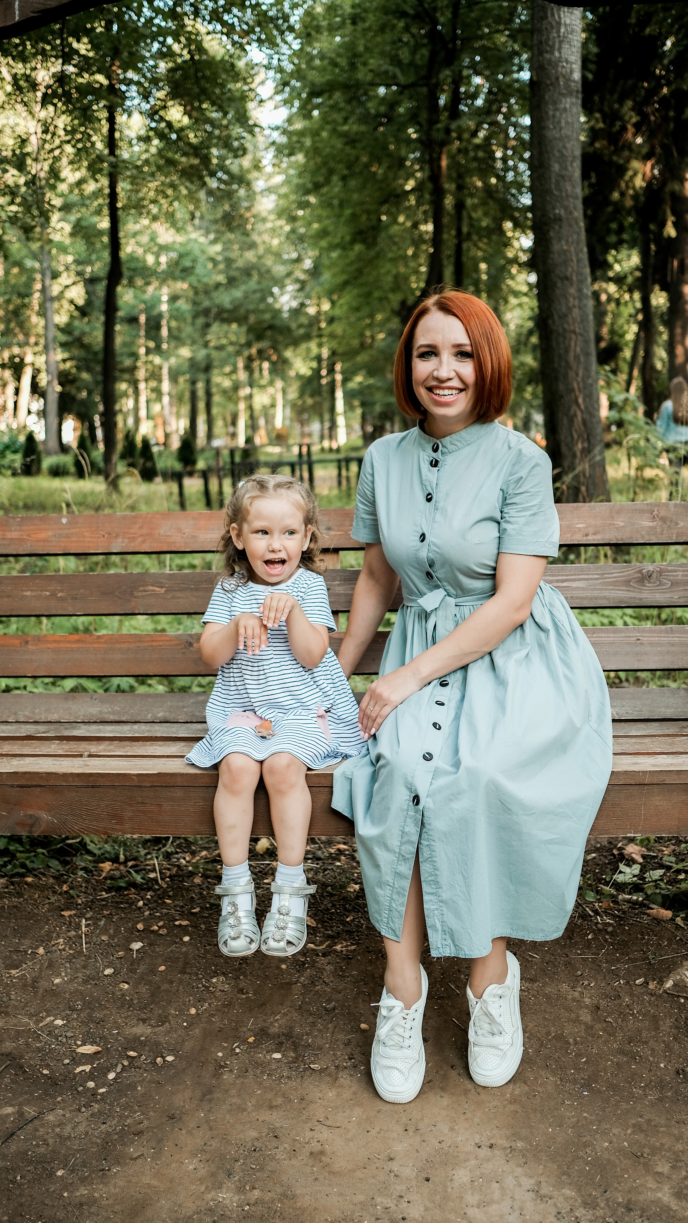 Аня с дочкой, прогулка в Дендропарке. Семейный и детский фотограф в Ижевске