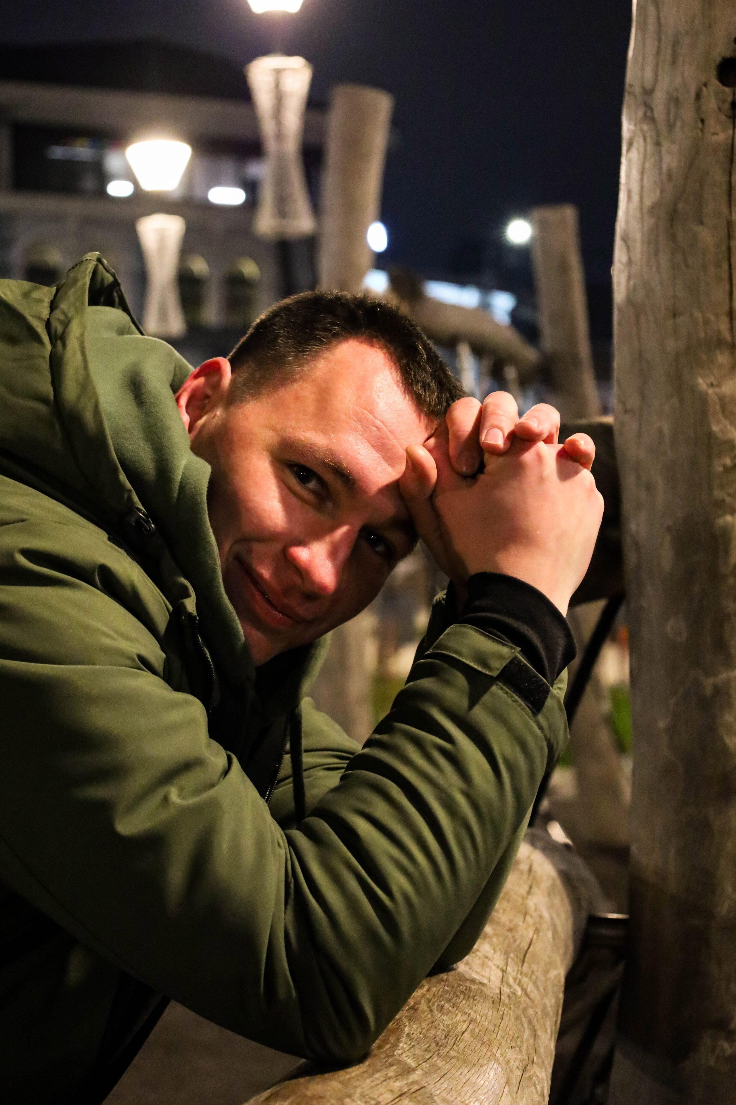 индивидуальная мужская фотосессия вечерняя съёмка фотограф саратов елизавета Белова  топ фотографов саратов семейнаясъёмка съёмка в студии съёмка на улице