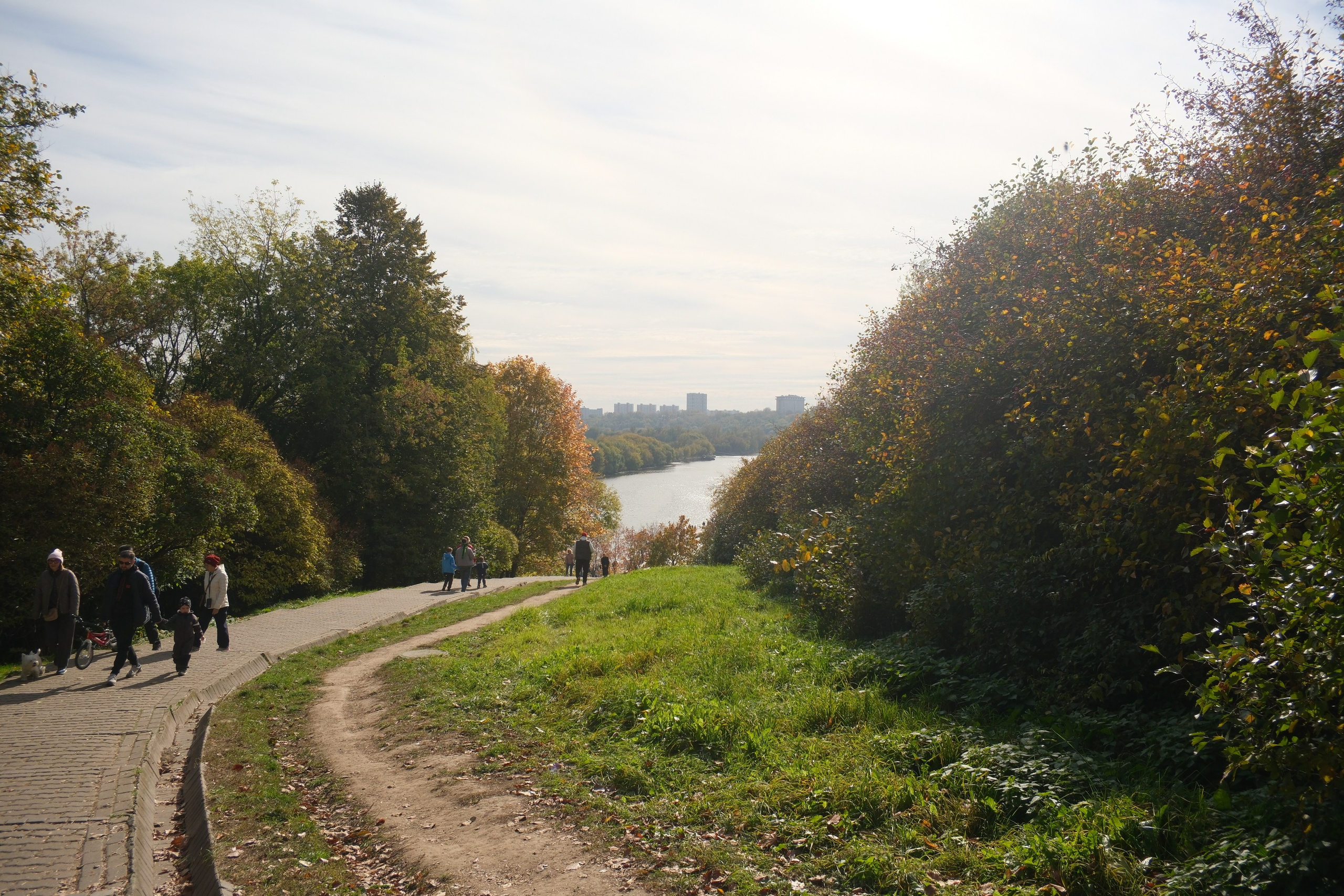 Коломенское 04.10.2025. Улица, люди, жизнь…