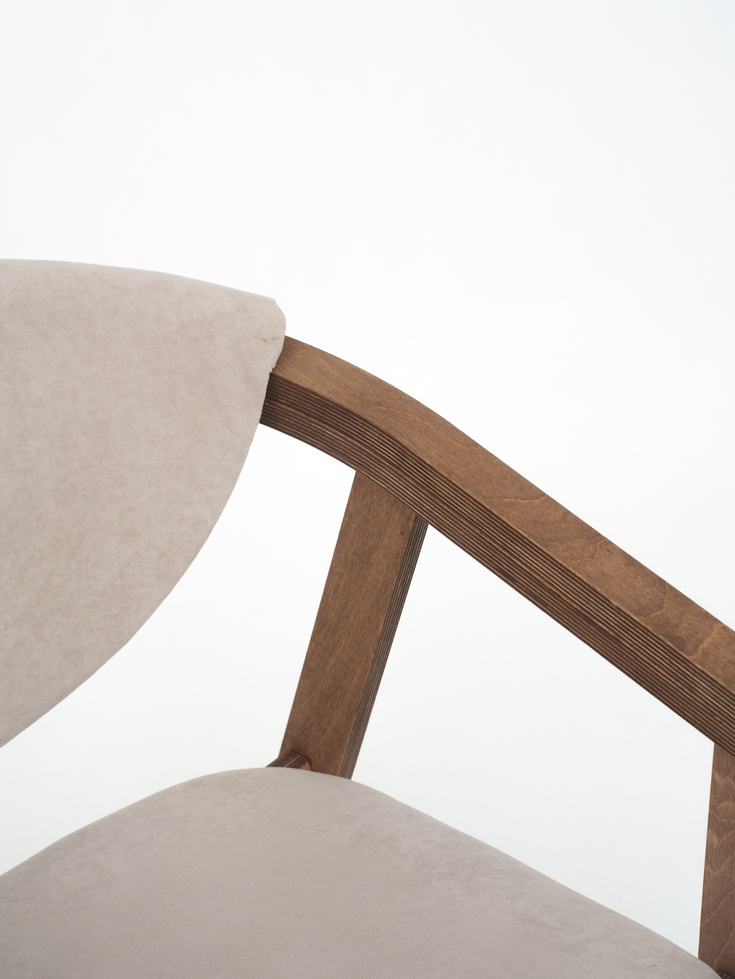 Столы и стулья для маркетплейсов. Иван Упоров — фотограф, рилсмейкер чебоксары