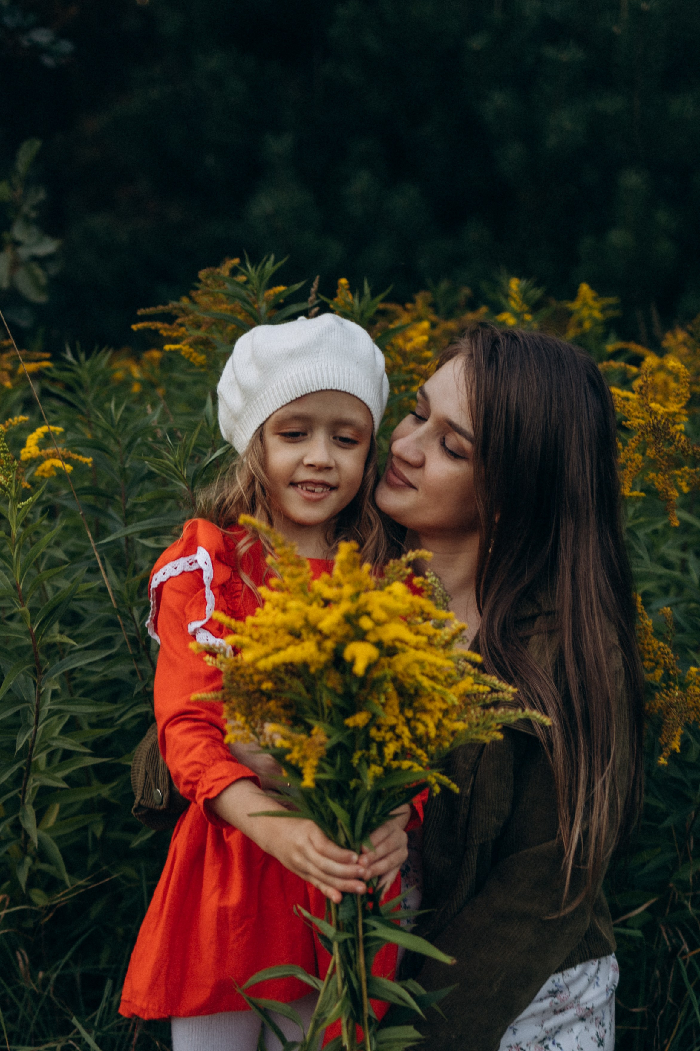 Семейная фотосессия (15.09.2025 г.) г. Жуков (Калужская обл.). Надежда Стар семейный и церковный фотограф в Жукове и Калужской области