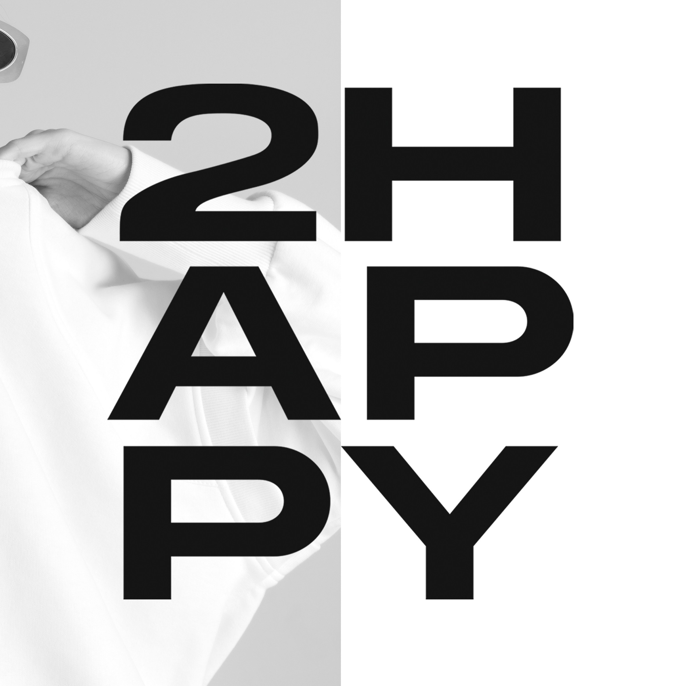 Рекламная съёмка одежды в Алматы — графика и типографика 2HAPPY