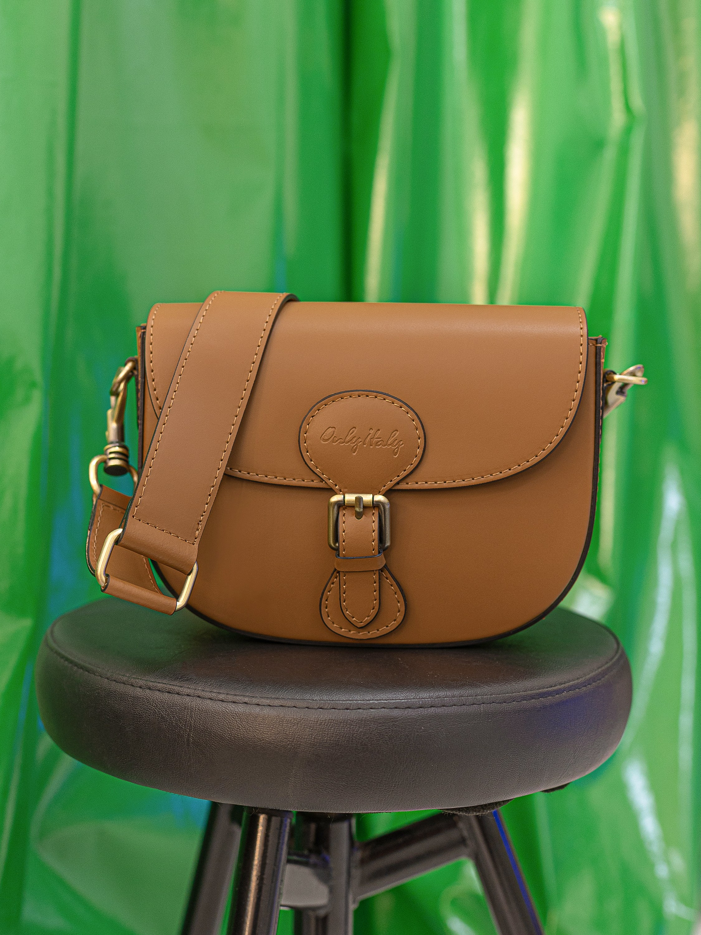 Предметный фотограф в Симферополе Антон Катунин