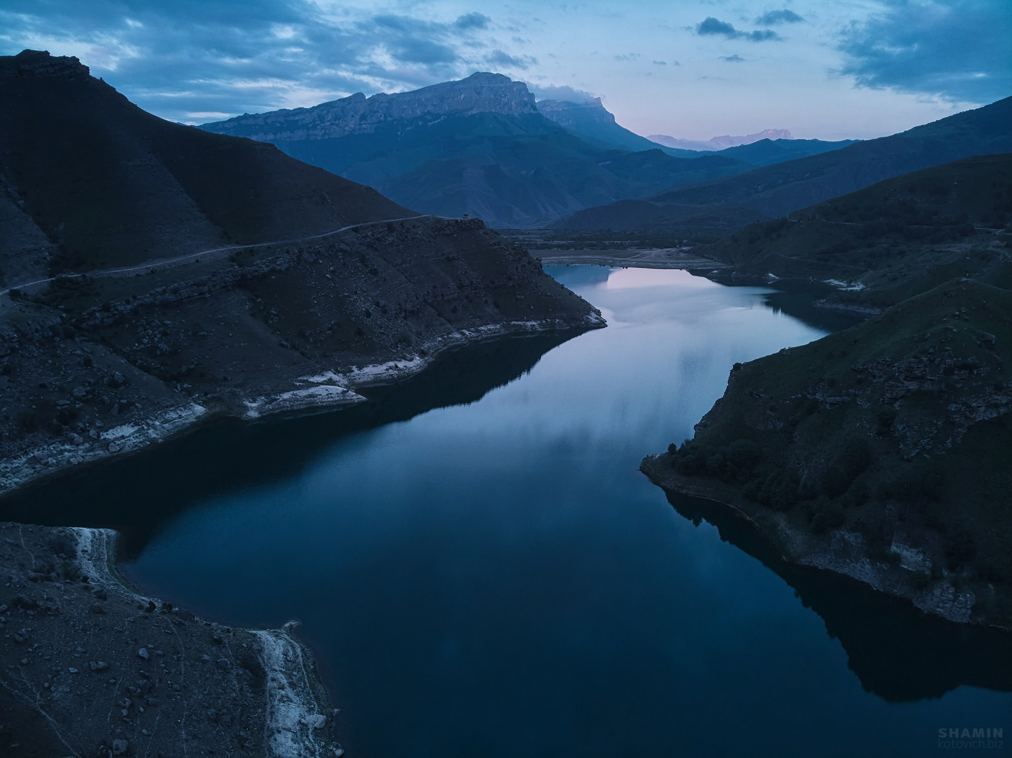 Пейзажи Кавказа: Домбай, Эльбрус, Кисловодск, Минеральные Воды, горы и ледники. Ночной и арт-пейзаж, светопись и атмосфера Кавказа. Фотограф Константин Шамин