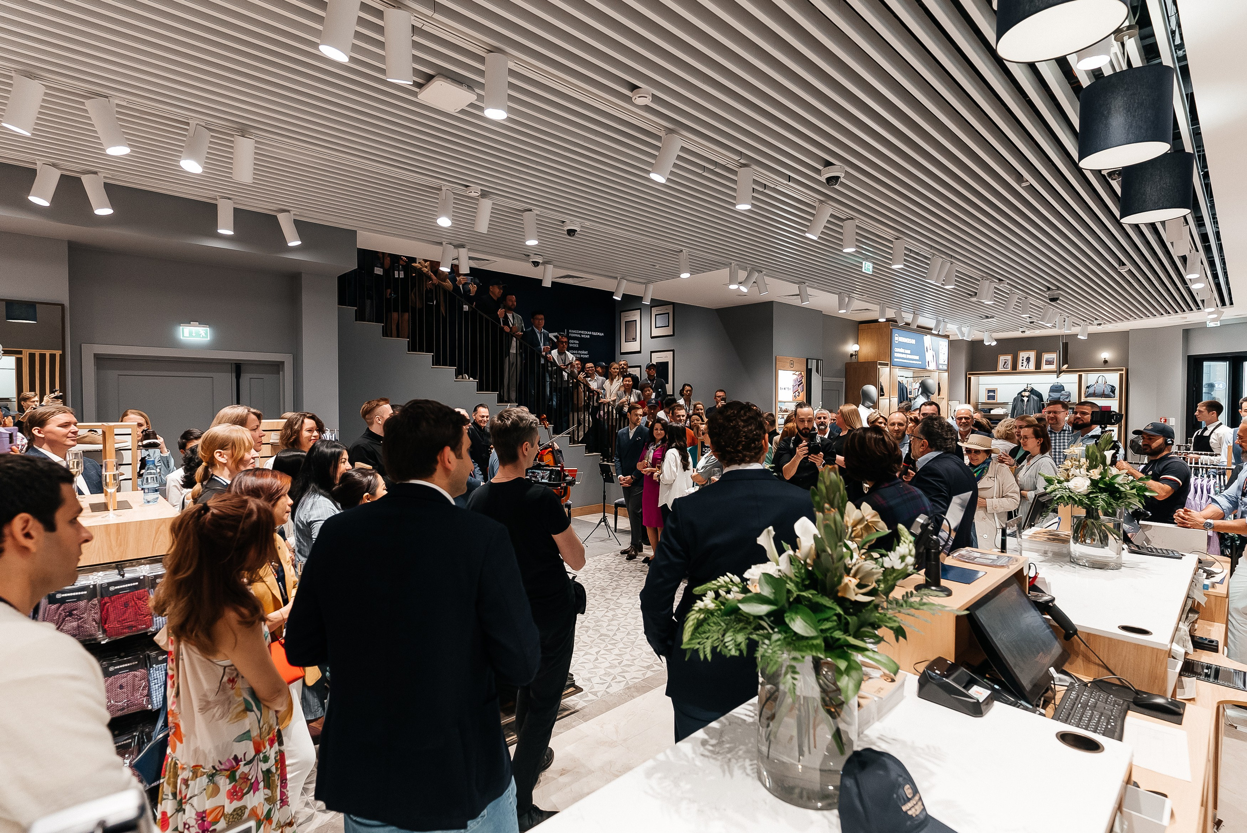 Henderson. Павел Краснов — Свадебный и репортажный фотограф в Москве