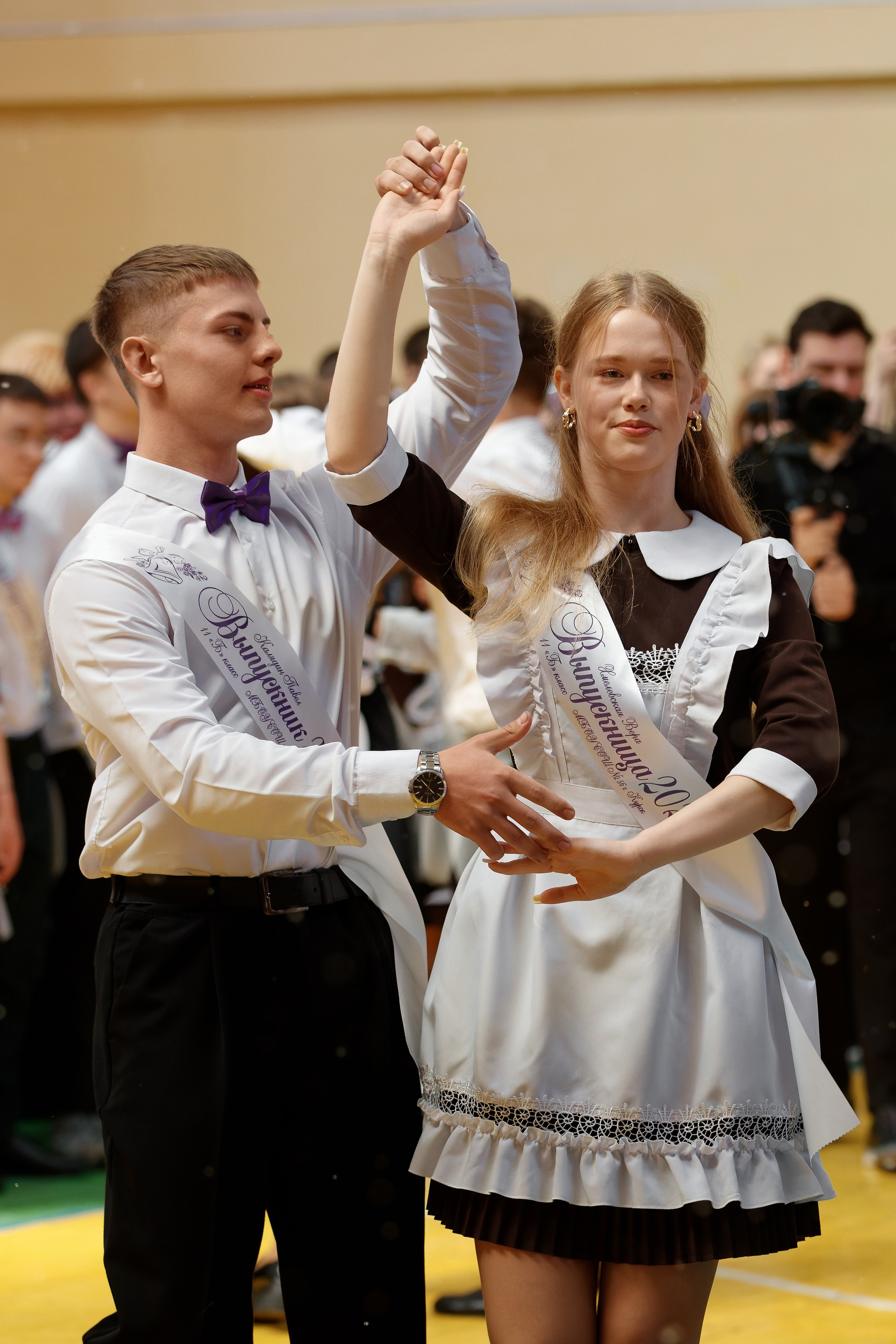 Последний звонок Школа № 42. Семейный фотограф — Макс Белогрудов