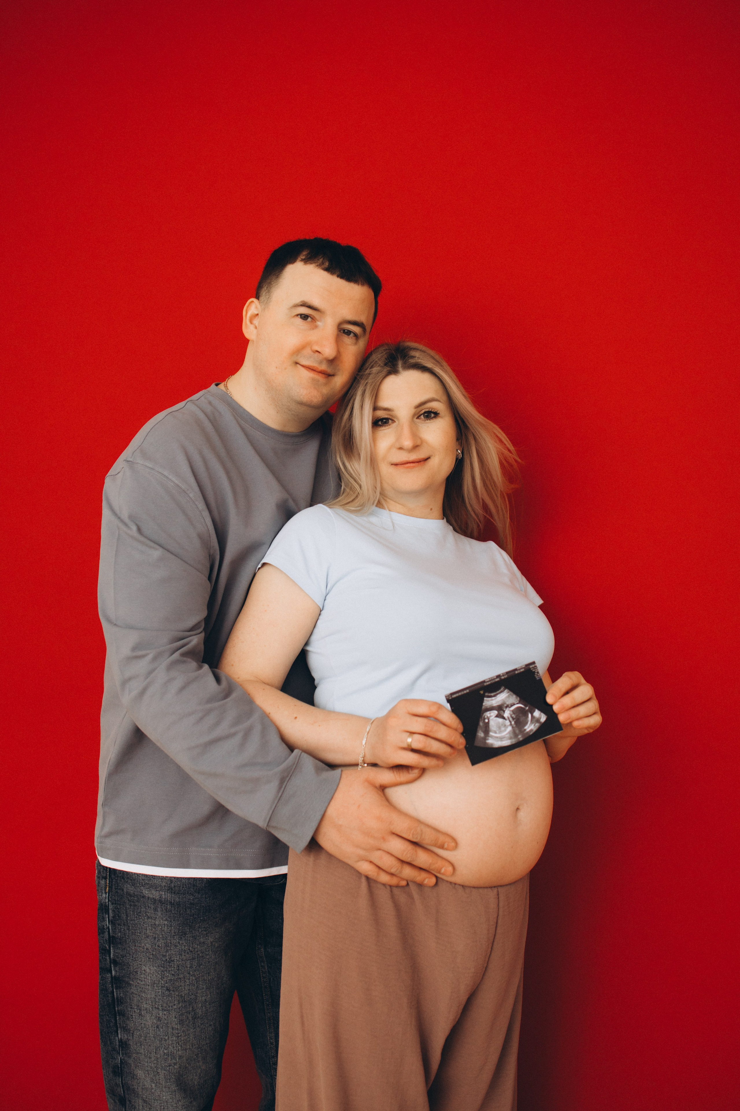 Фотосессия беременности в студии. Семейный фотограф в Минске — Алина Тиханович