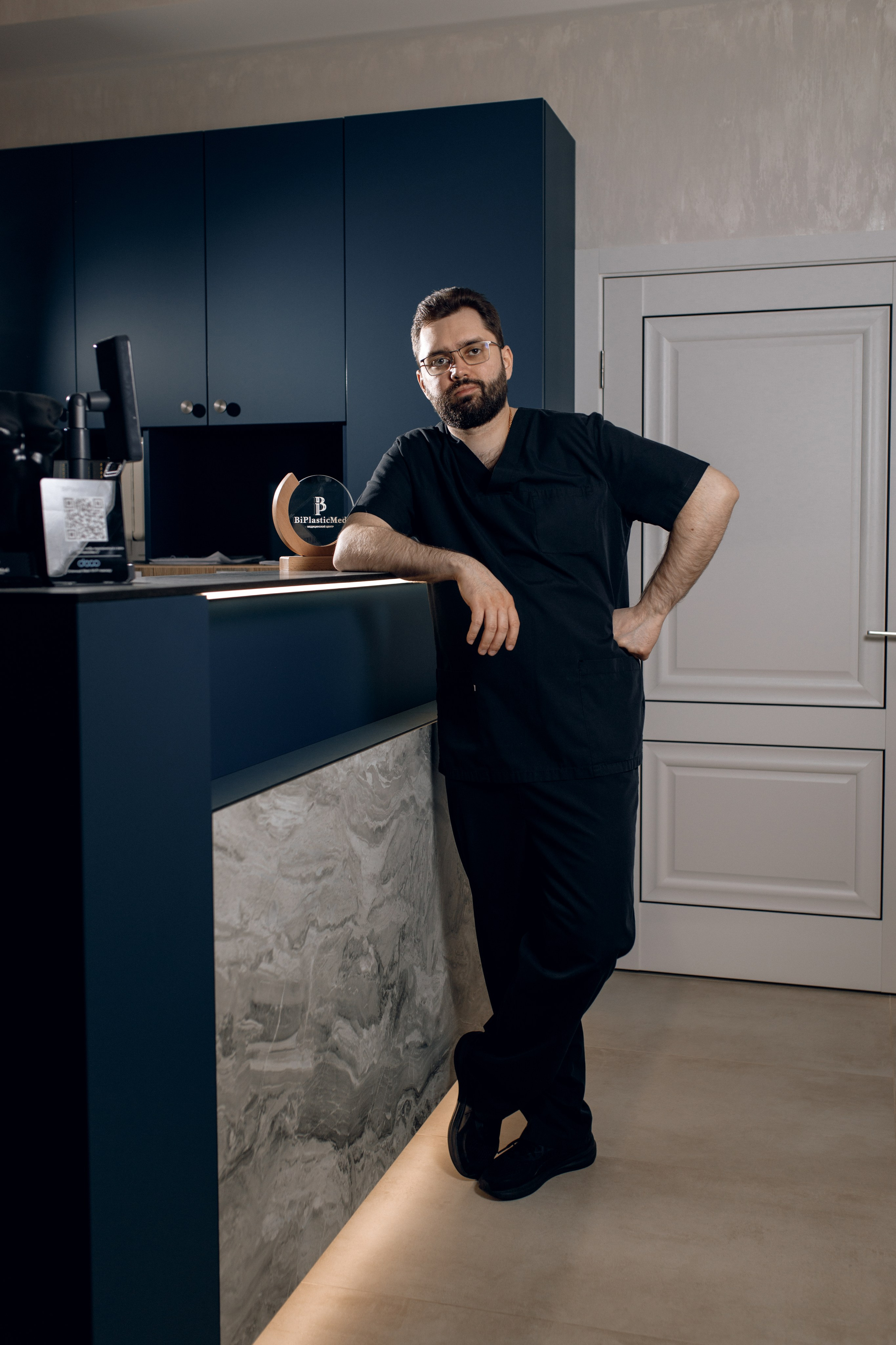 Имиджевые съемки для экспертов. Fashion и контент-фотограф в Москве Антон Попелнуха
