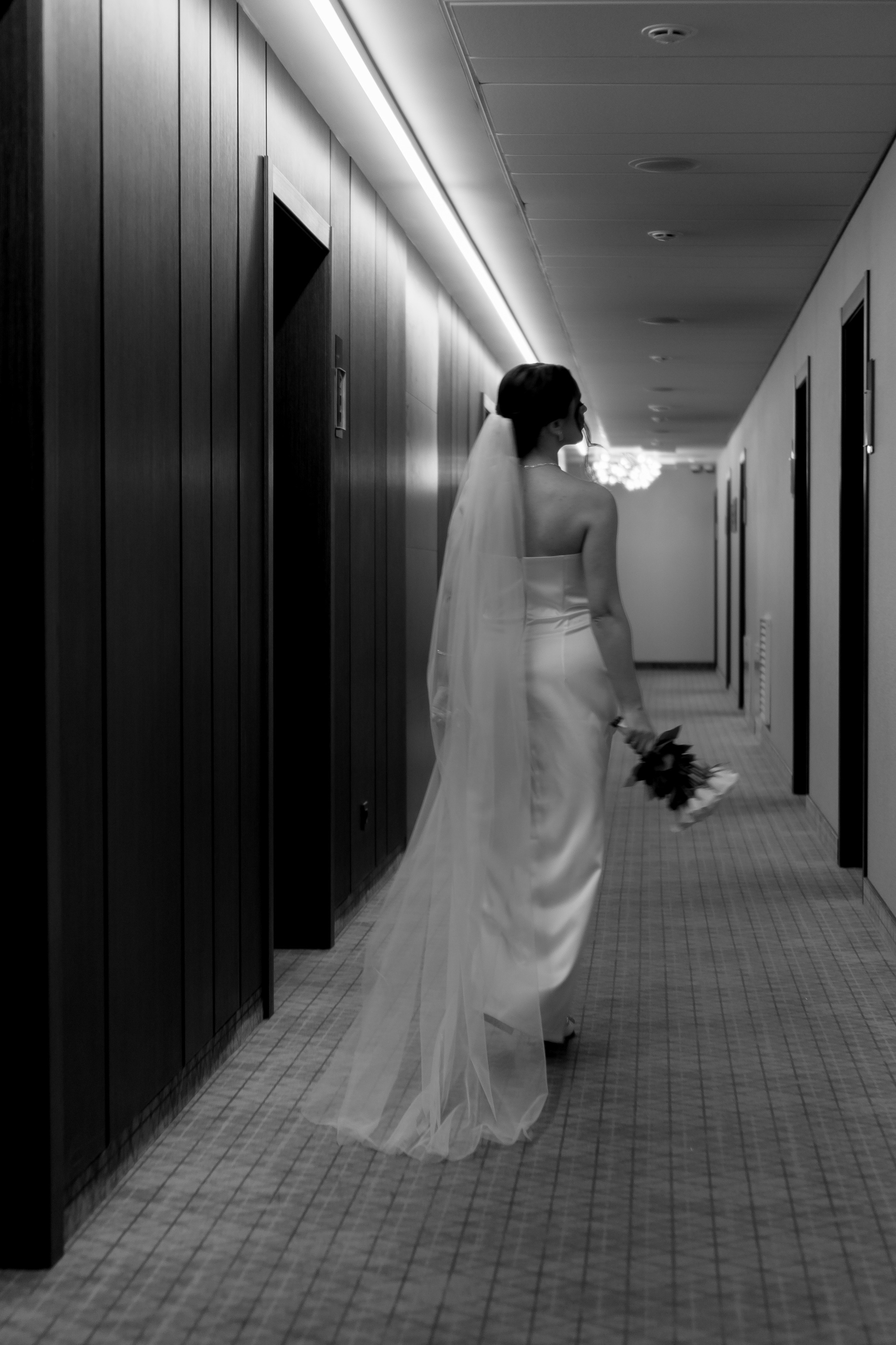 СВАДЕБНАЯ СЬЕМКА СБОРОВ ЖЕНИХА И НЕВЕСТЫ В ОТЕЛЕ И ТАКЖЕ ФОТОСЕССИИЯ В ОТЕЛЕЕ МЕГАПОЛИС БРЯНСК. Профессиональный фотограф, Санкт-Петербург — Виктория Богомолова