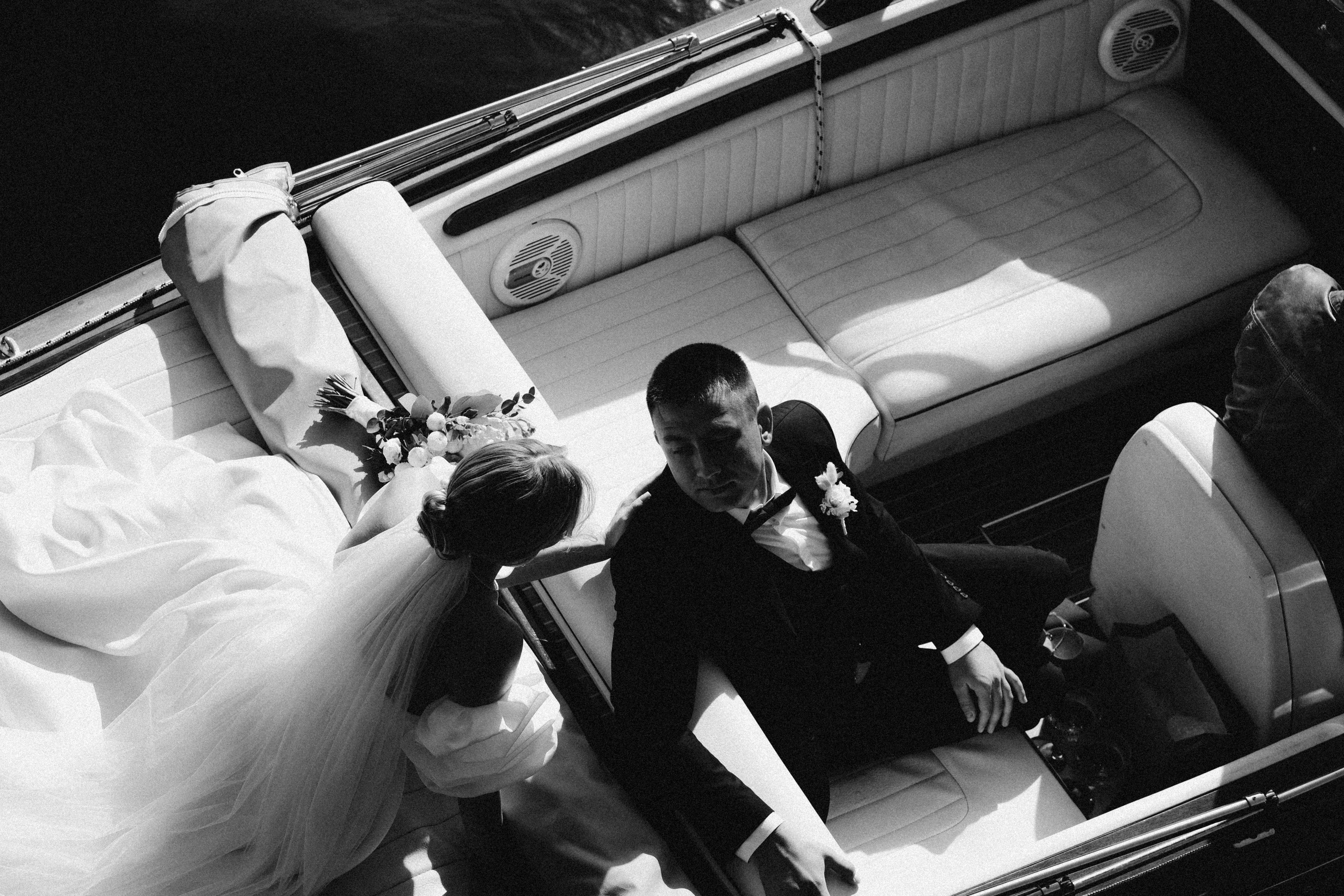 СВАДЕБГНАЯ ПРОГУЛКА ПО КАНАЛ САНКТ-ПЕТЕРБУРГА НА КАТЕРЕ. Профессиональный фотограф, Санкт-Петербург — Виктория Богомолова