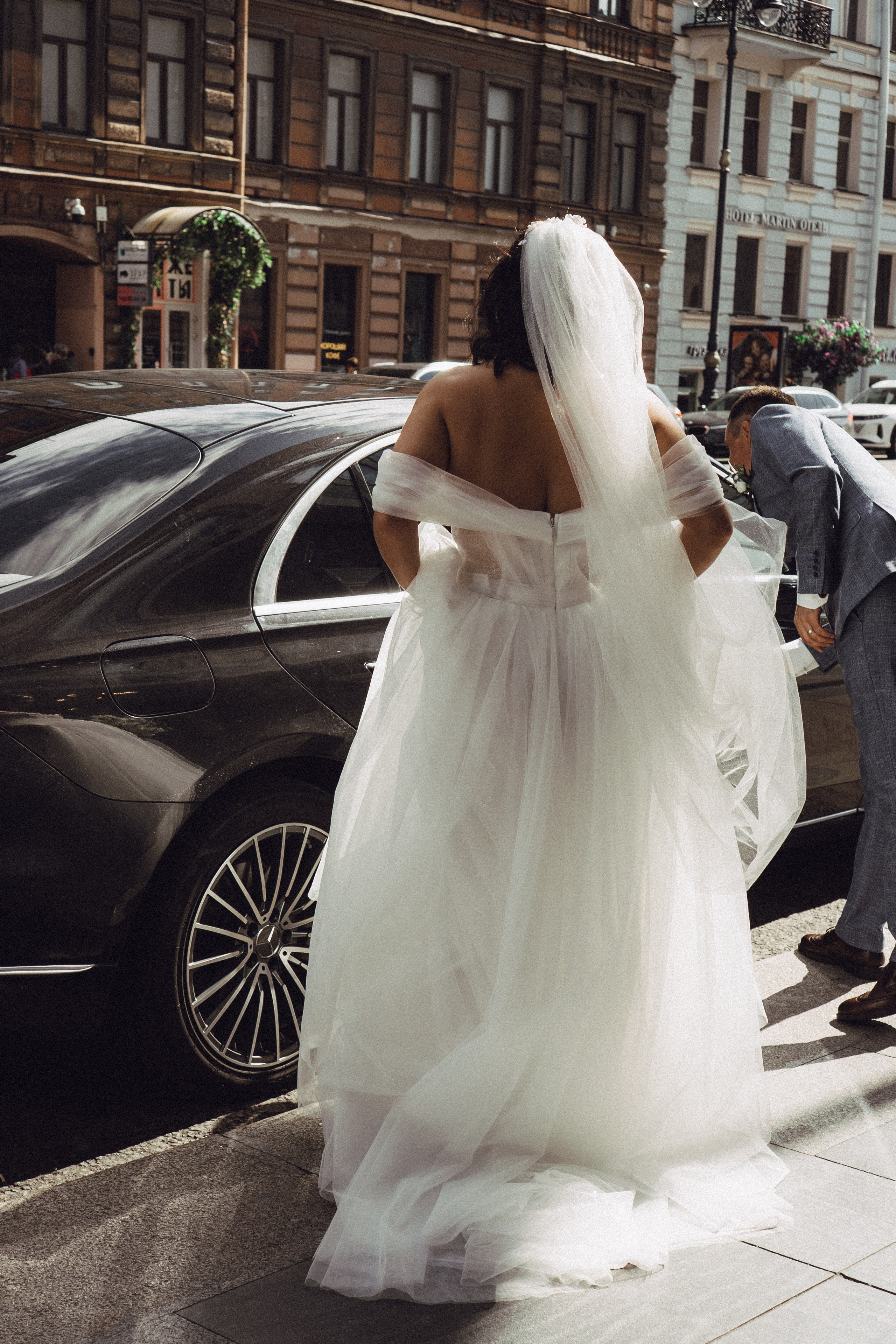 СВАДЕБНАЯ ПРОГУЛКА РЕСТОРАН МЫ ЖЕ НА ТЫ И ФОТОСЕССИИЯ С АВТОМОБИЛЕМ. Профессиональный фотограф, Санкт-Петербург — Виктория Богомолова