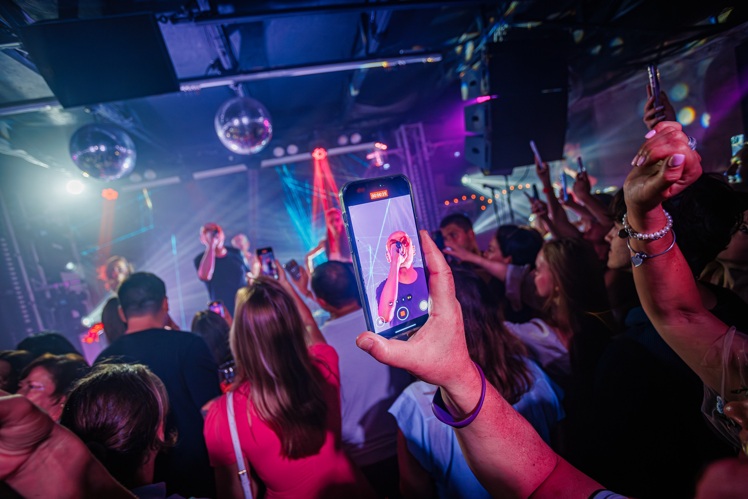 «Шура"_Чайка на пляже_Ялта_18.07.2025 г. Аминов Руслан | Фотограф