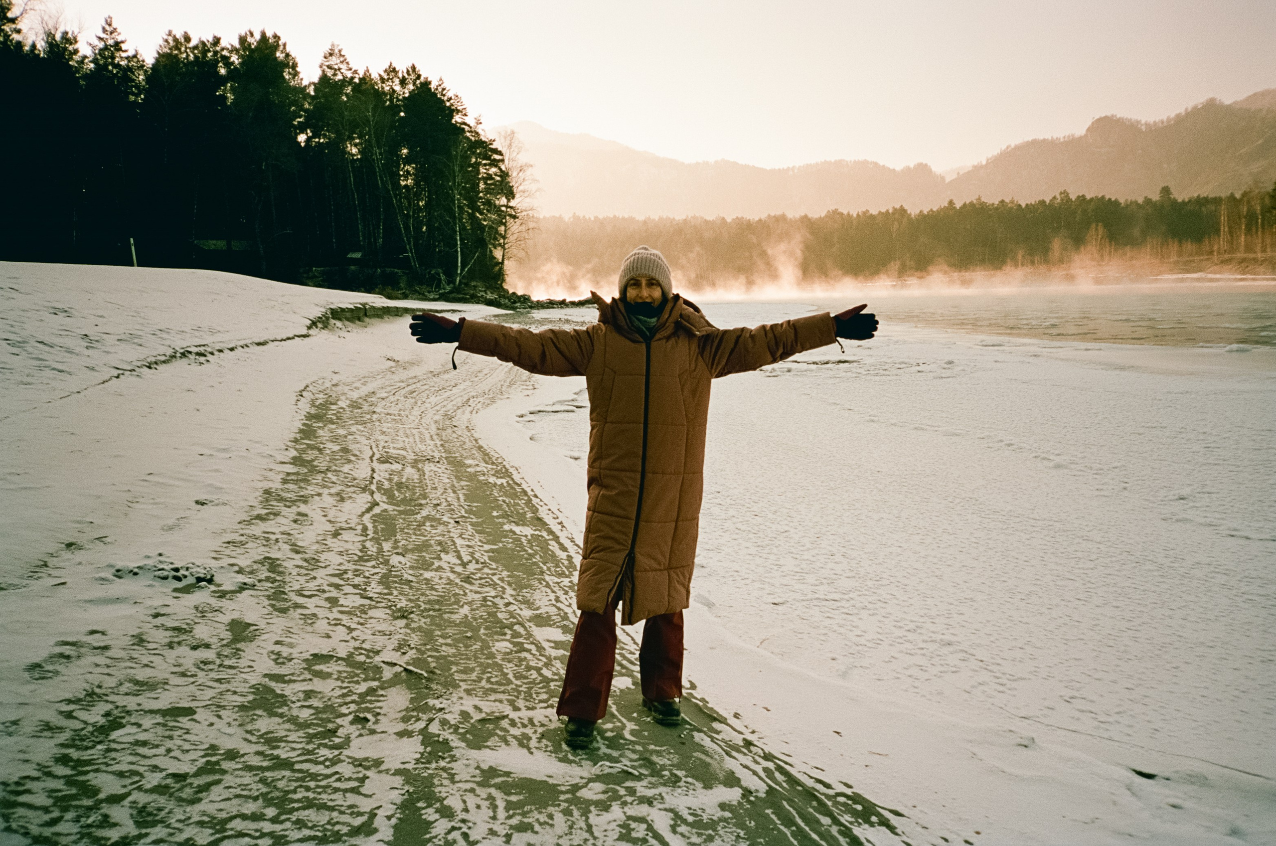 Острова на Катуни и торосы в сильный мороз. Базы Берель и Турсиб. Фотограф-документалист Мария Осокина