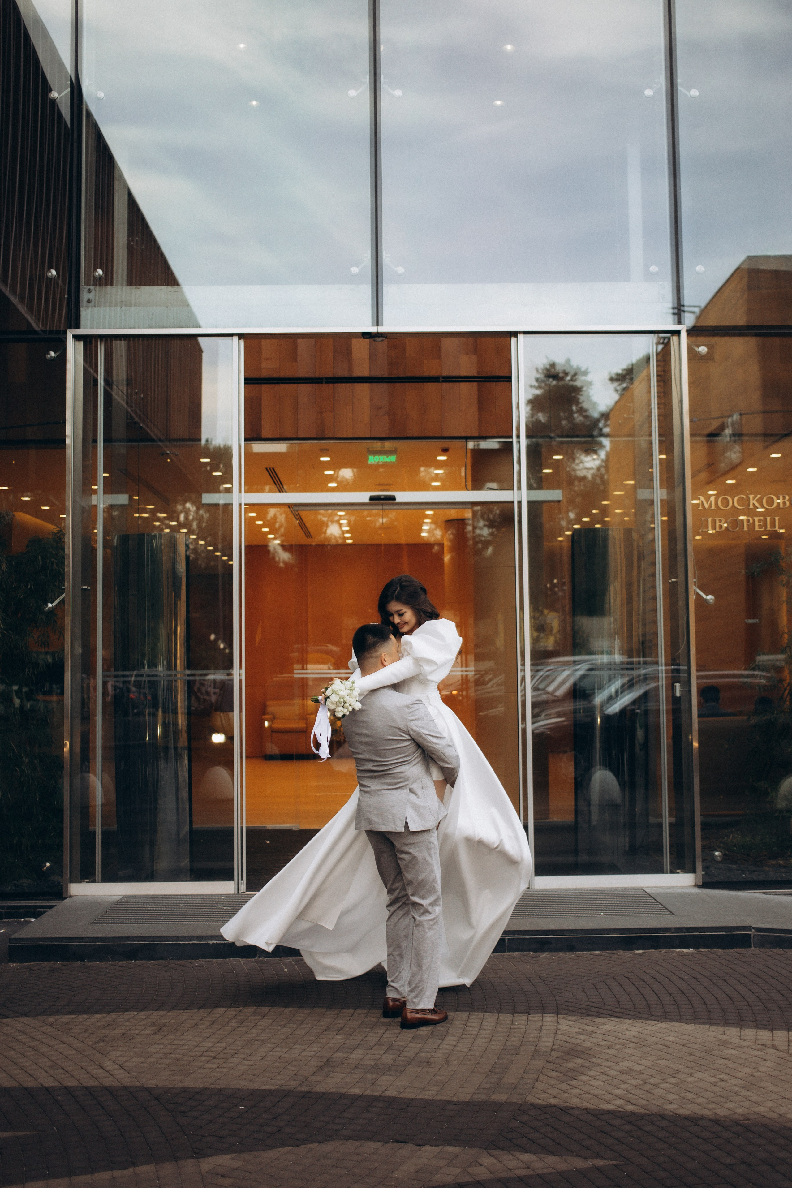 Ринат и Мадина роспись в Барвихе. Портретный и свадебный фотограф в Астрахани Сабира Аубекерова