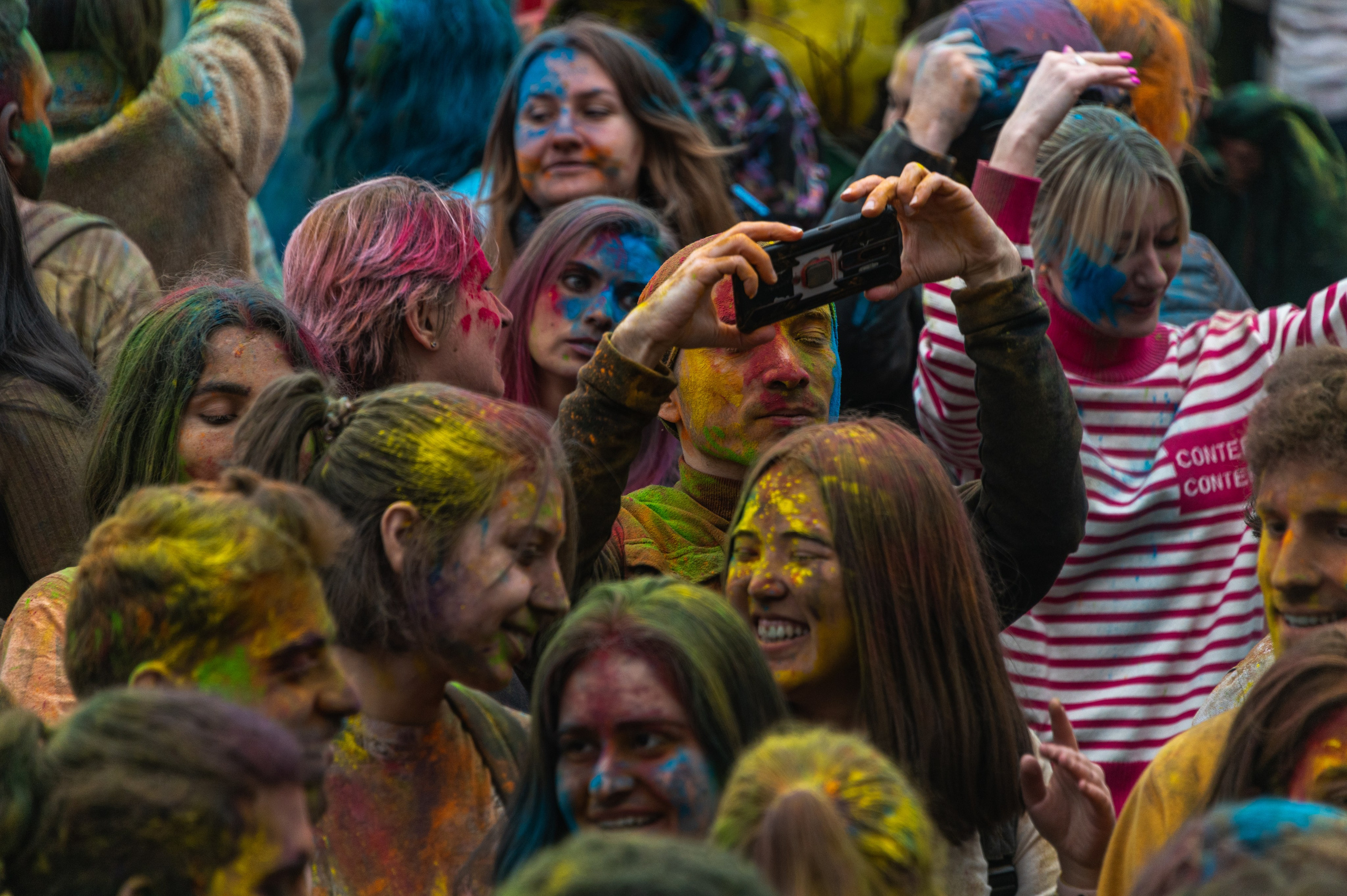 Праздник Холи в Москве. Фотограф Роман Адлер