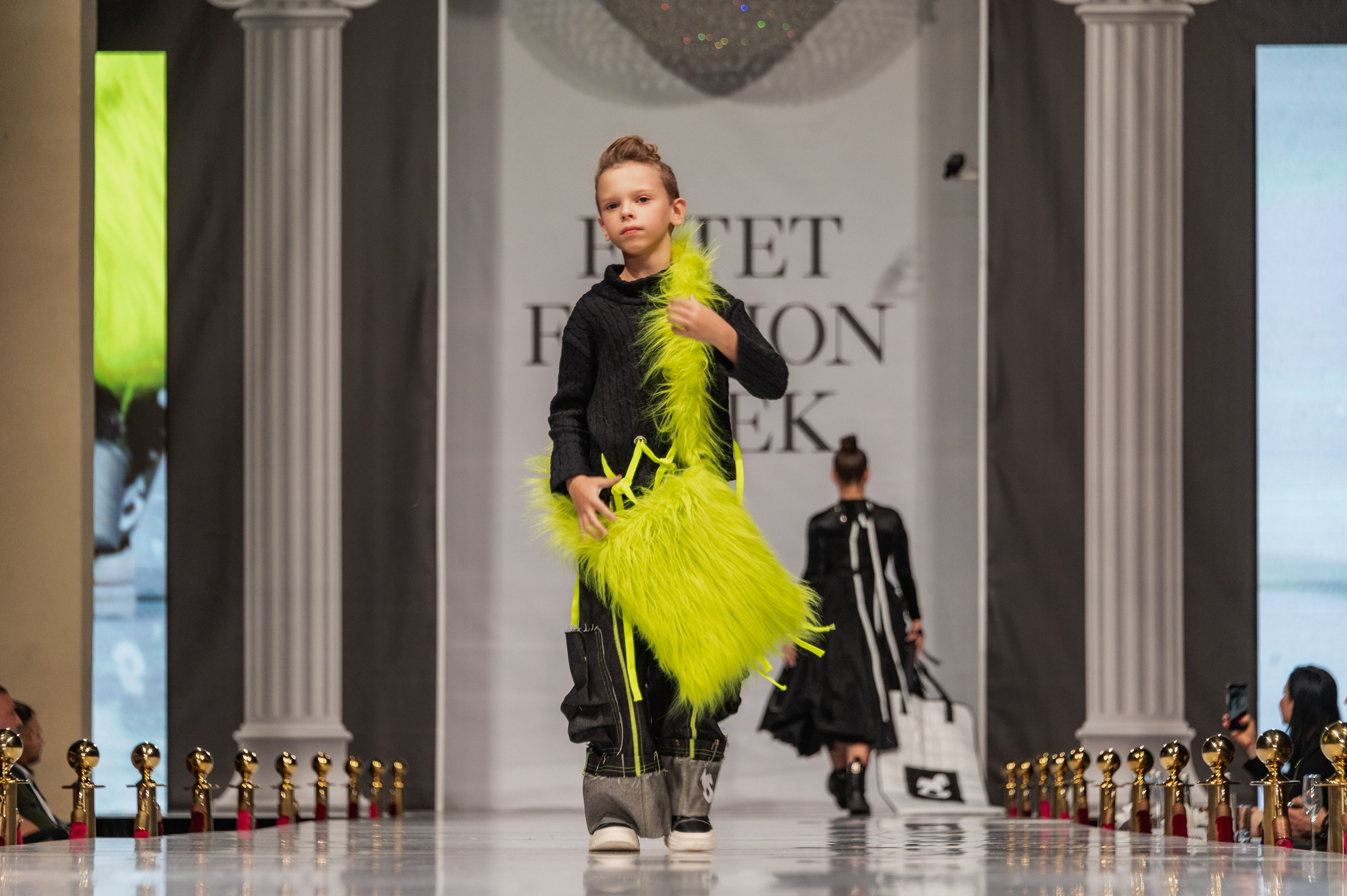 Estet Fashion Week-2023. Фотограф Роман Адлер