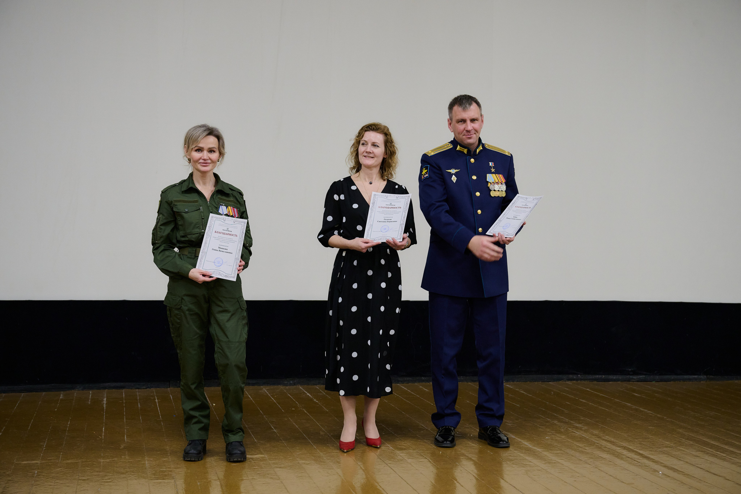 Фотовыставка «Территории» в Росгеолфонде. Фотограф Роман Адлер