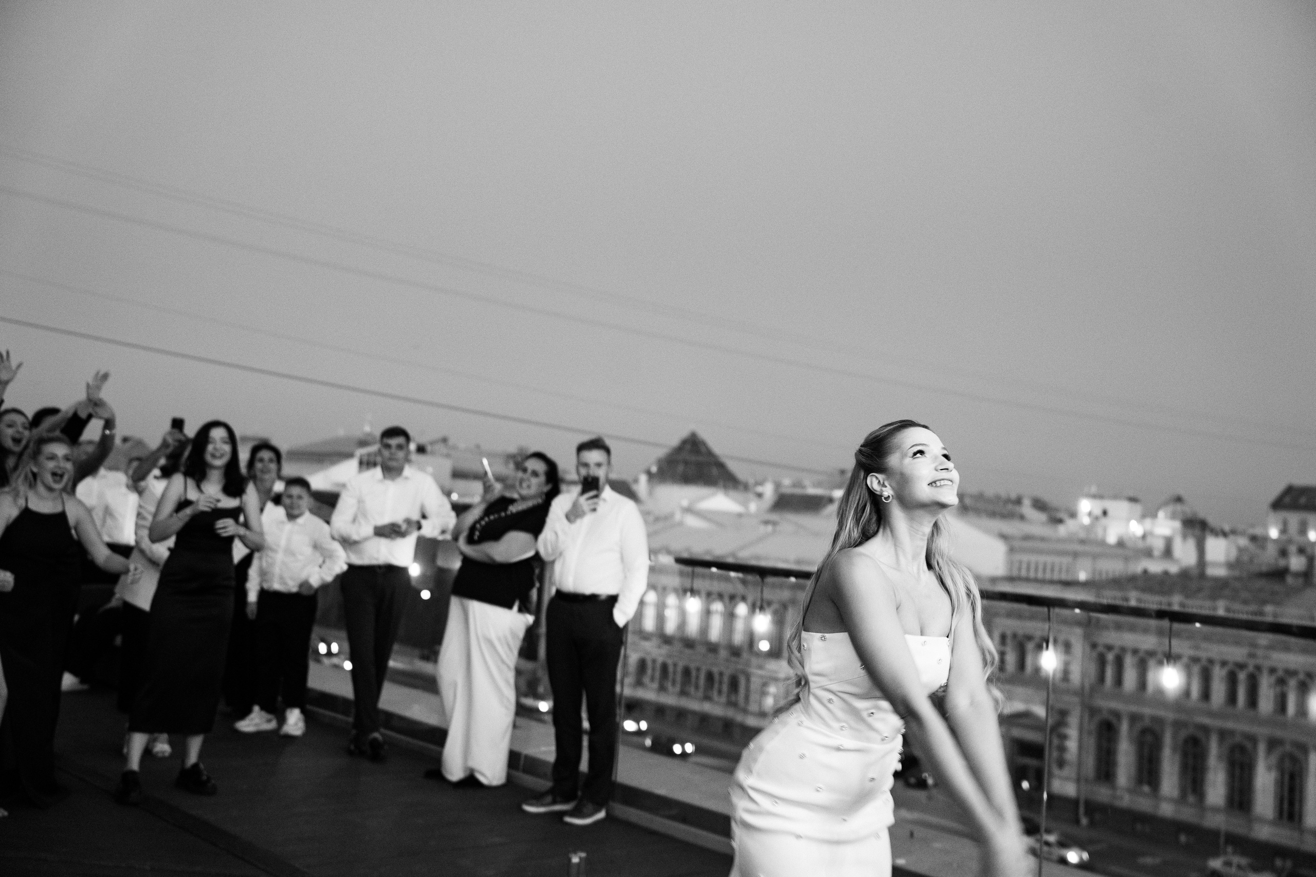 Виктория & Роман. Камерная городская свадьба в видовом ресторане в стиле современная классика. Свадебный фотограф организатор в Санкт-Петербурге Ассоль Опарина