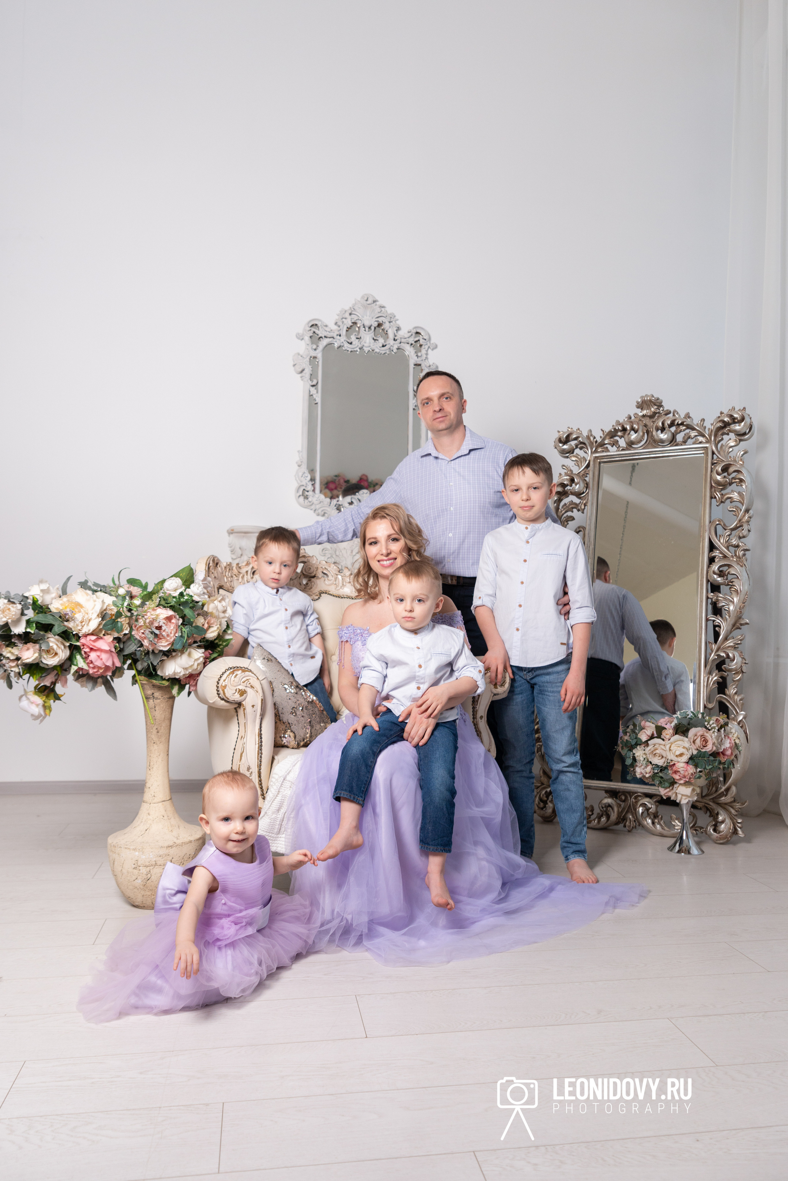 БОЛЬШАЯ СЕМЬЯ