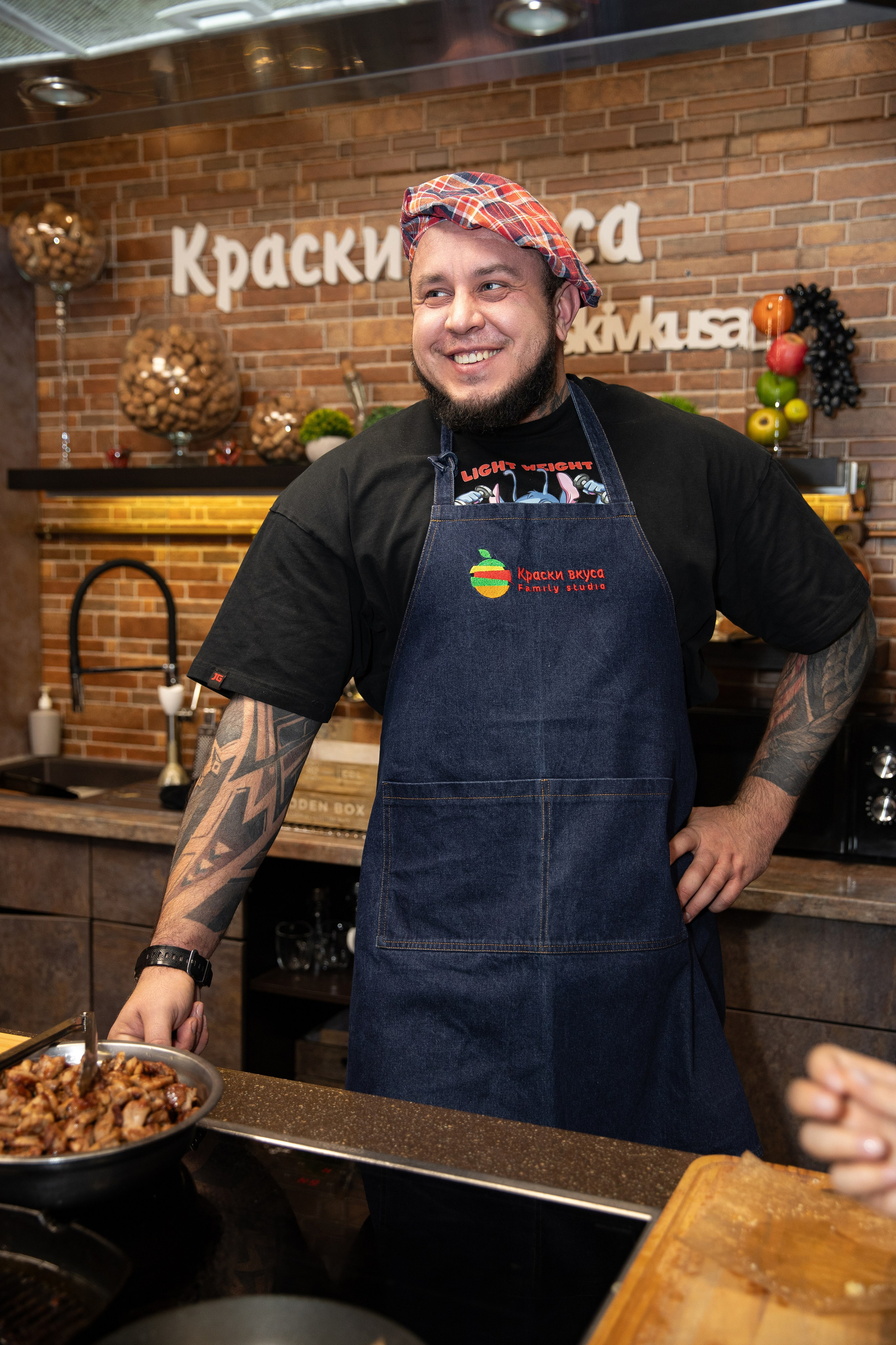 Встреча во «Краски Вкуса». Свадебный фотограф Иркутск, репортажный фотограф Иркутск