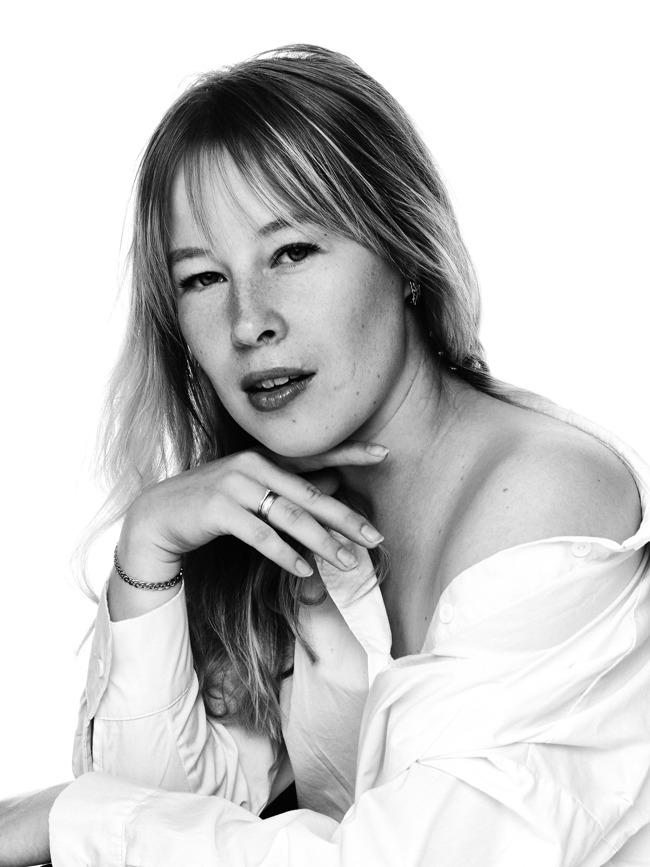 Polina Zh. Портретный фотограф в Кирове Шаляпина Татьяна