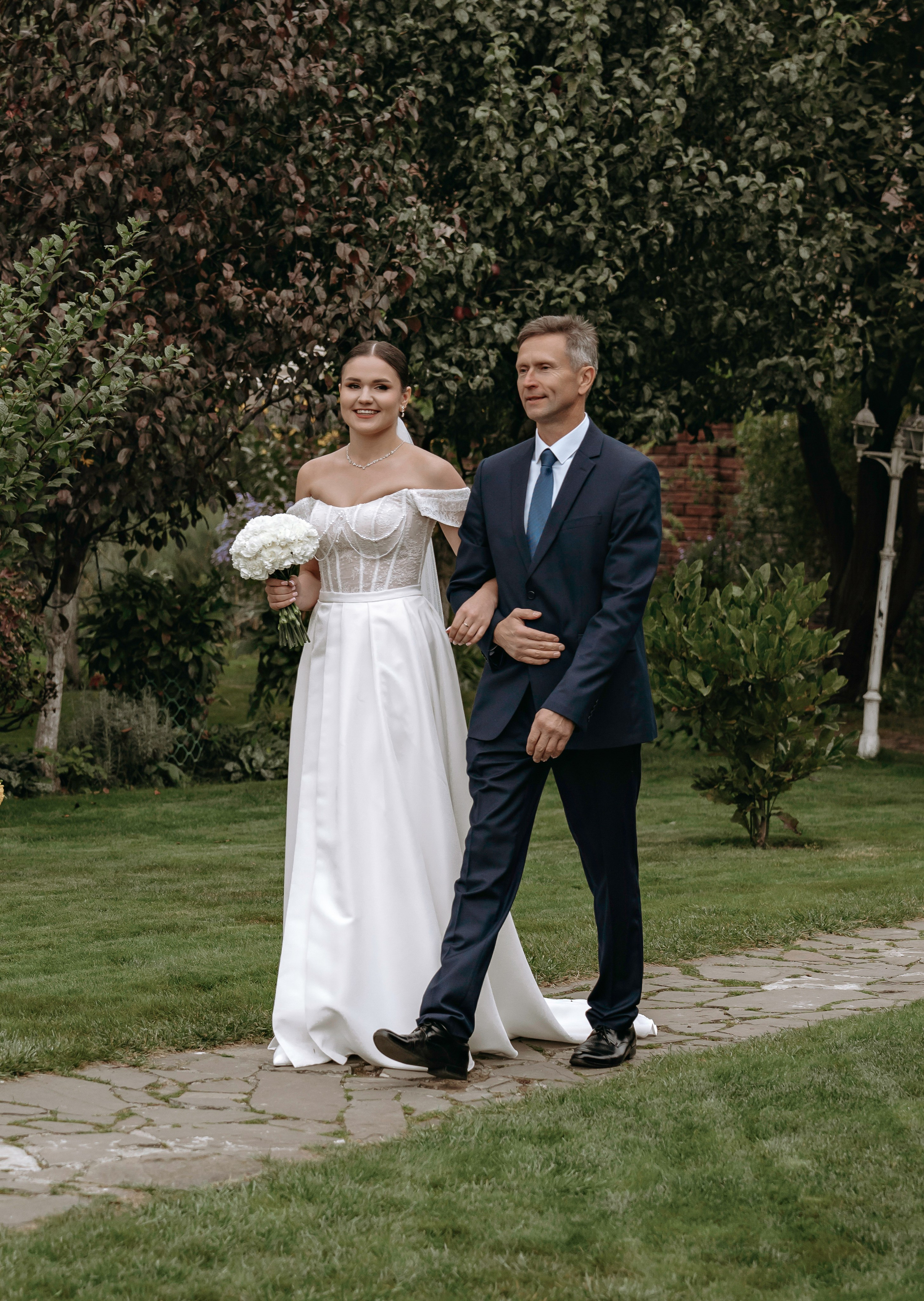 Живи, пока живется, пока бушует кровь. Свадебный фотограф в Минске Вадим Бурчик