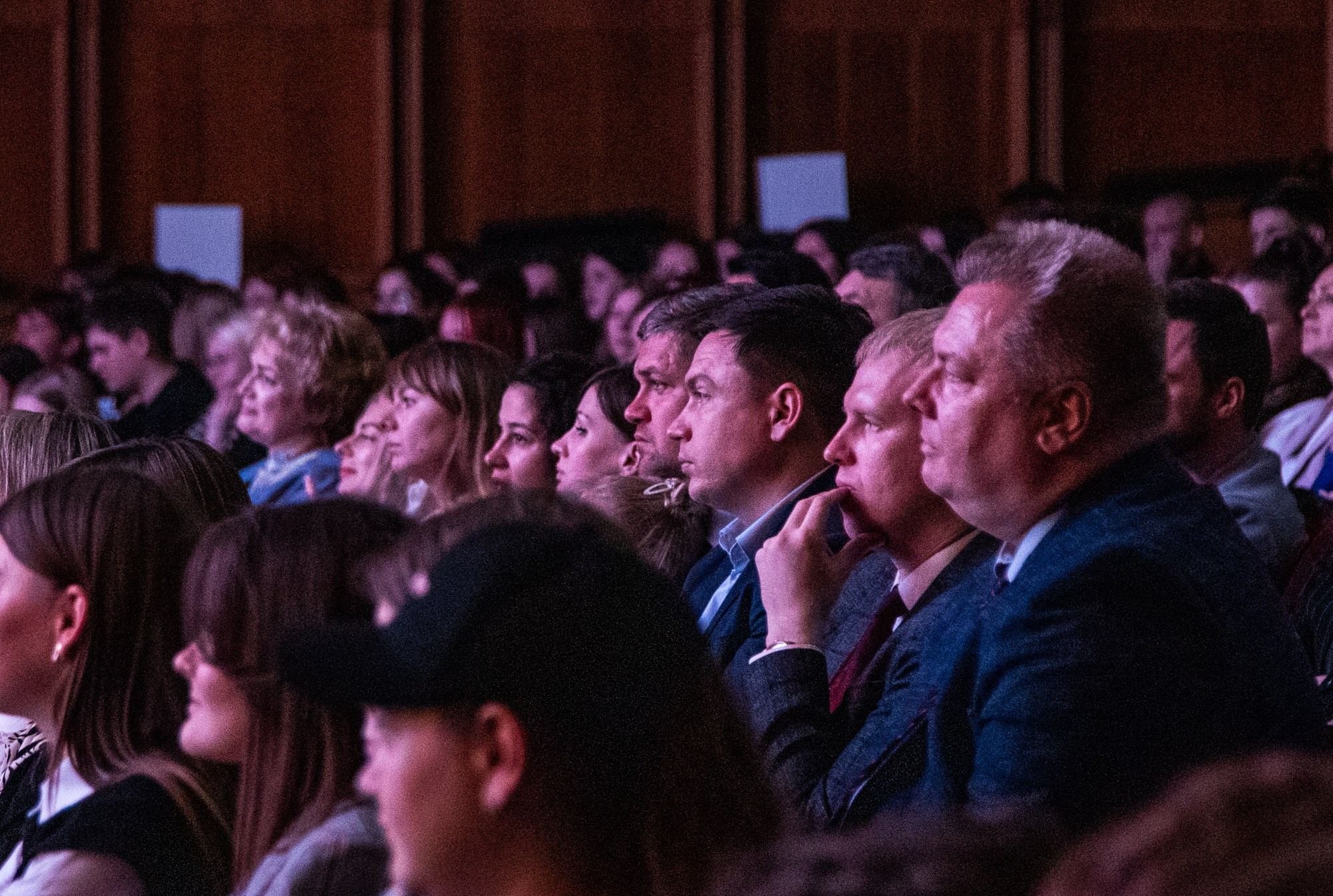 Гала-концерт «Студвесна на Кубани». Репортажный, промышленный и маркетплейс-фотограф Дмитрий Чернат