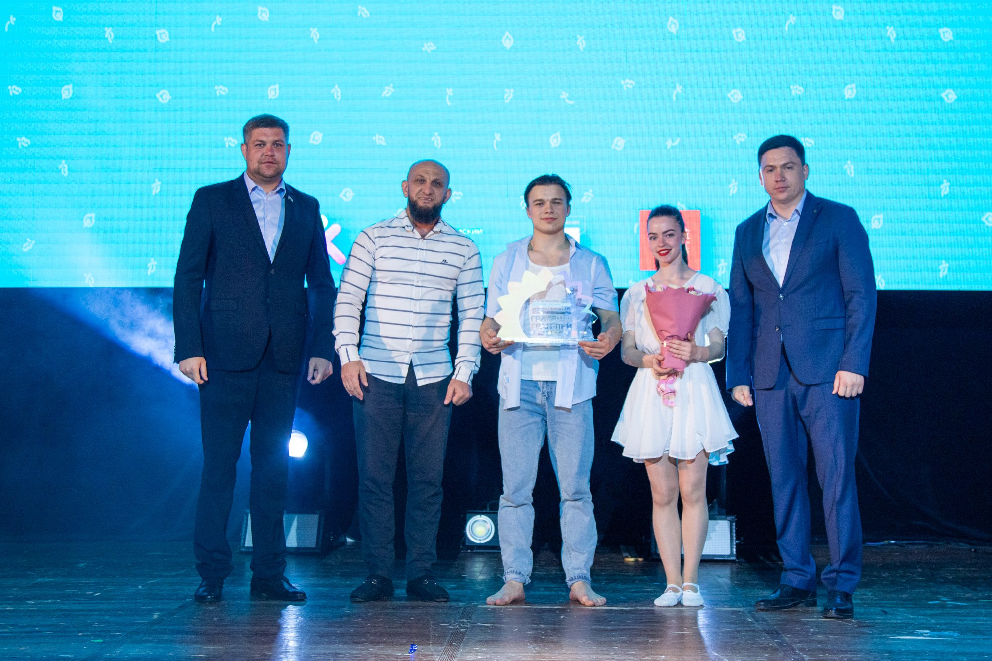 Гала-концерт «Студвесна на Кубани». Репортажный, промышленный и маркетплейс-фотограф Дмитрий Чернат