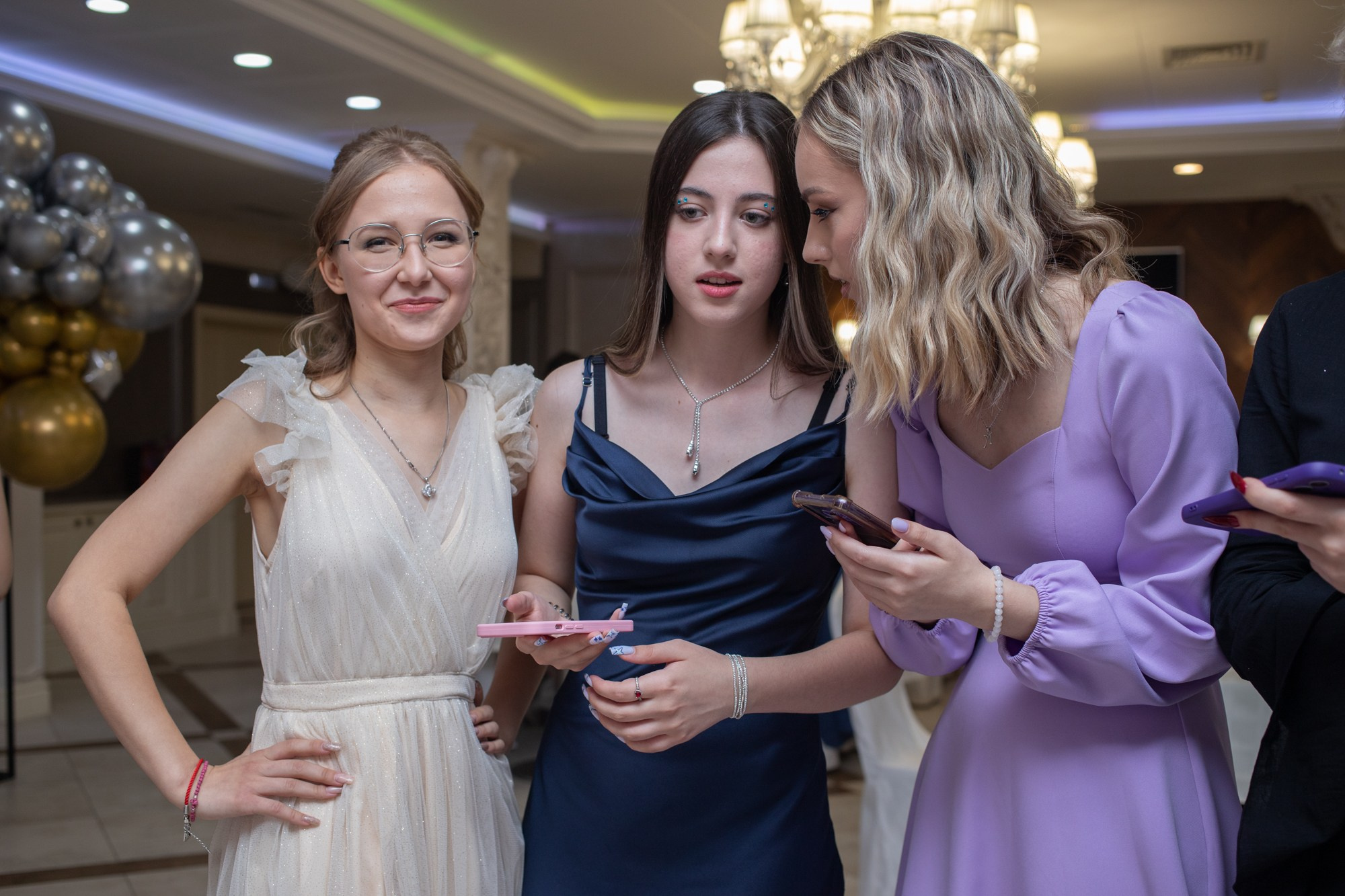 Выпускной 9-й класс. Репортажный, промышленный и маркетплейс-фотограф Дмитрий Чернат