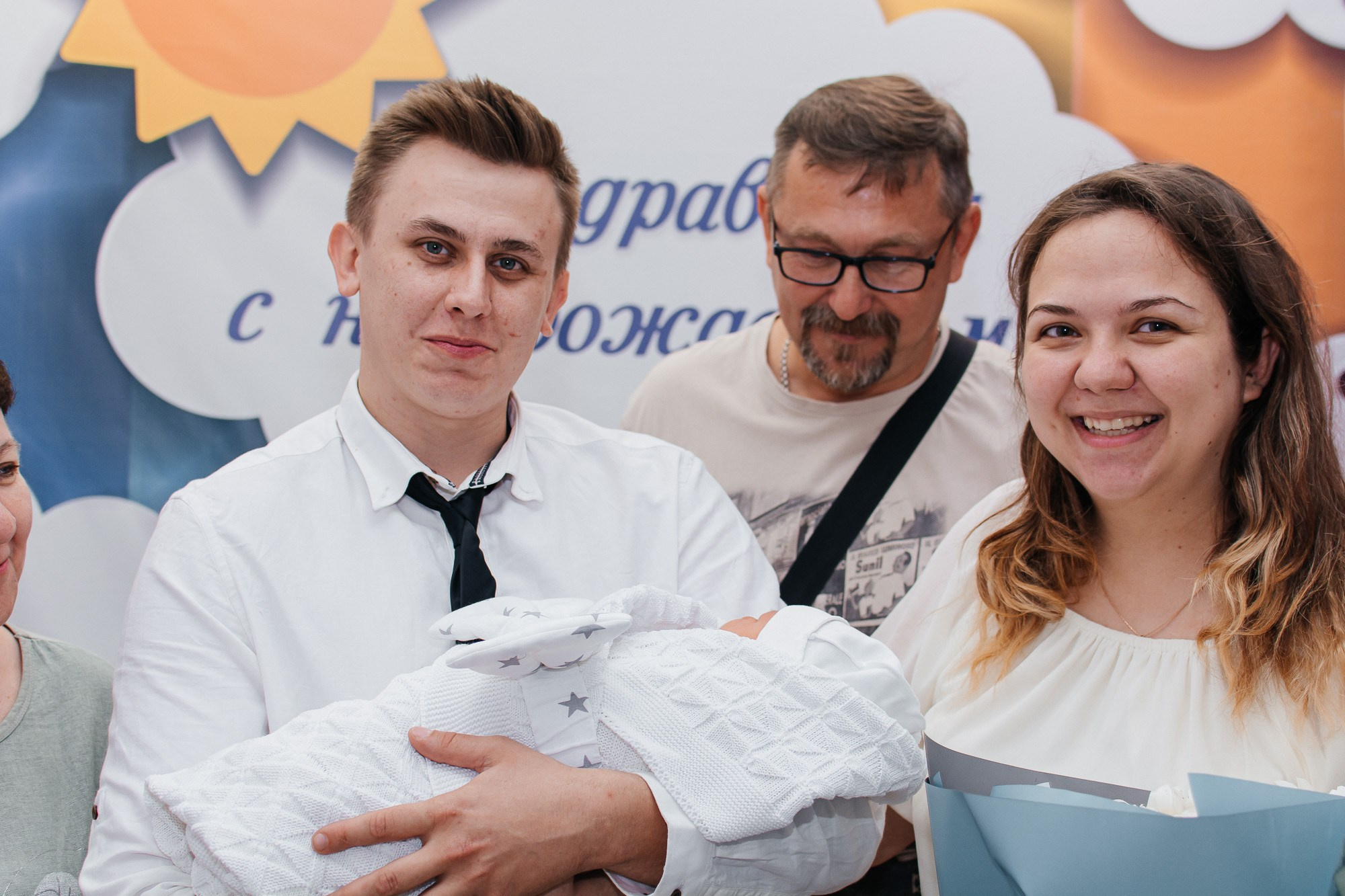 Выписка из роддома. Фотограф Ростов-на-Дону | фототерапевт