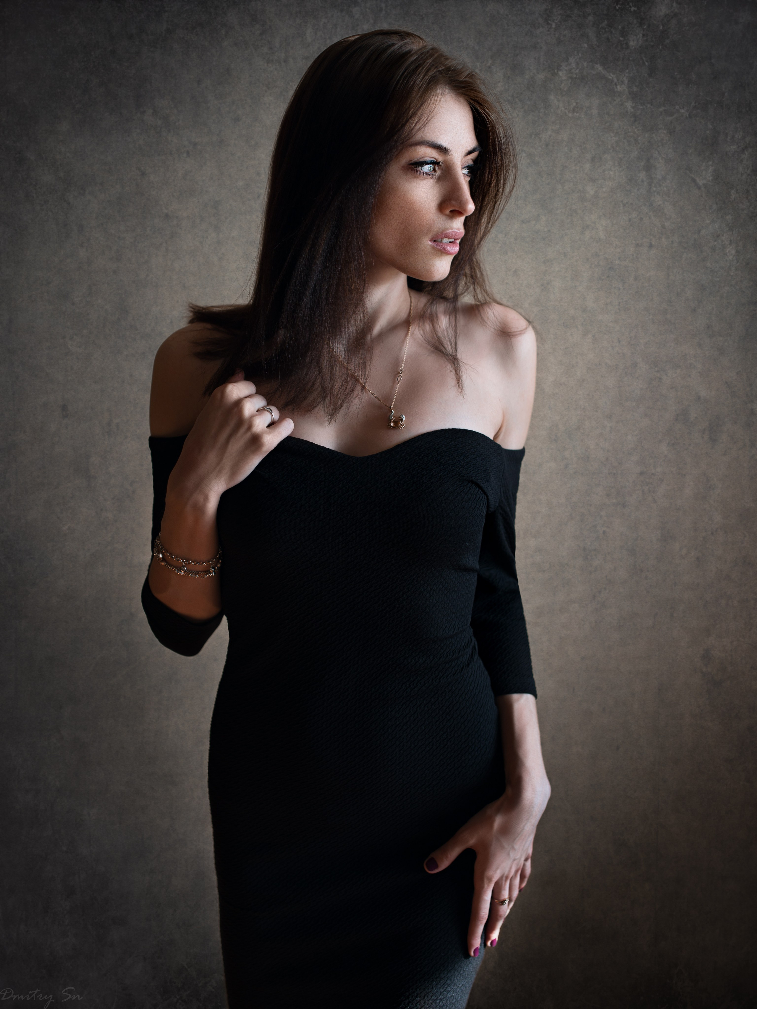 Портреты с Надеждой у окна для «себя»