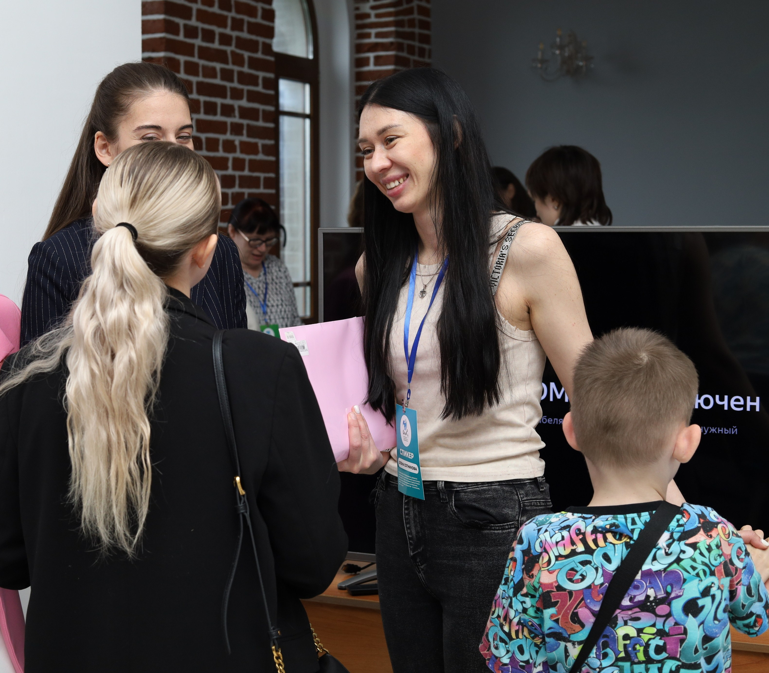 Репортаж Фестиваль Искры-24. Фото для бизнеса, контент-съёмка. Фотограф Елена Сивак