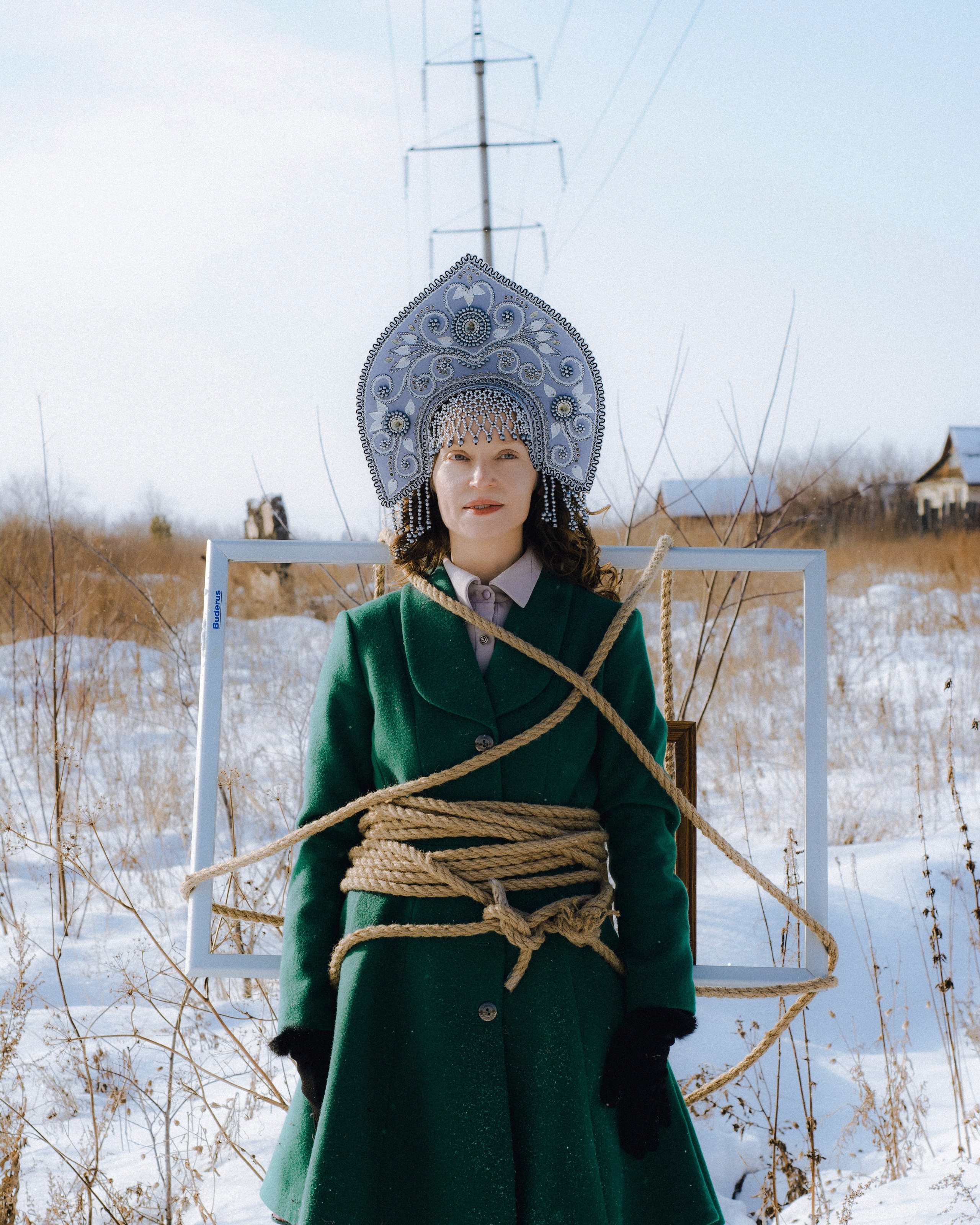 THE ROOT TETHER. Yulia Yurchevskaya | Art Director & Visual Visionary