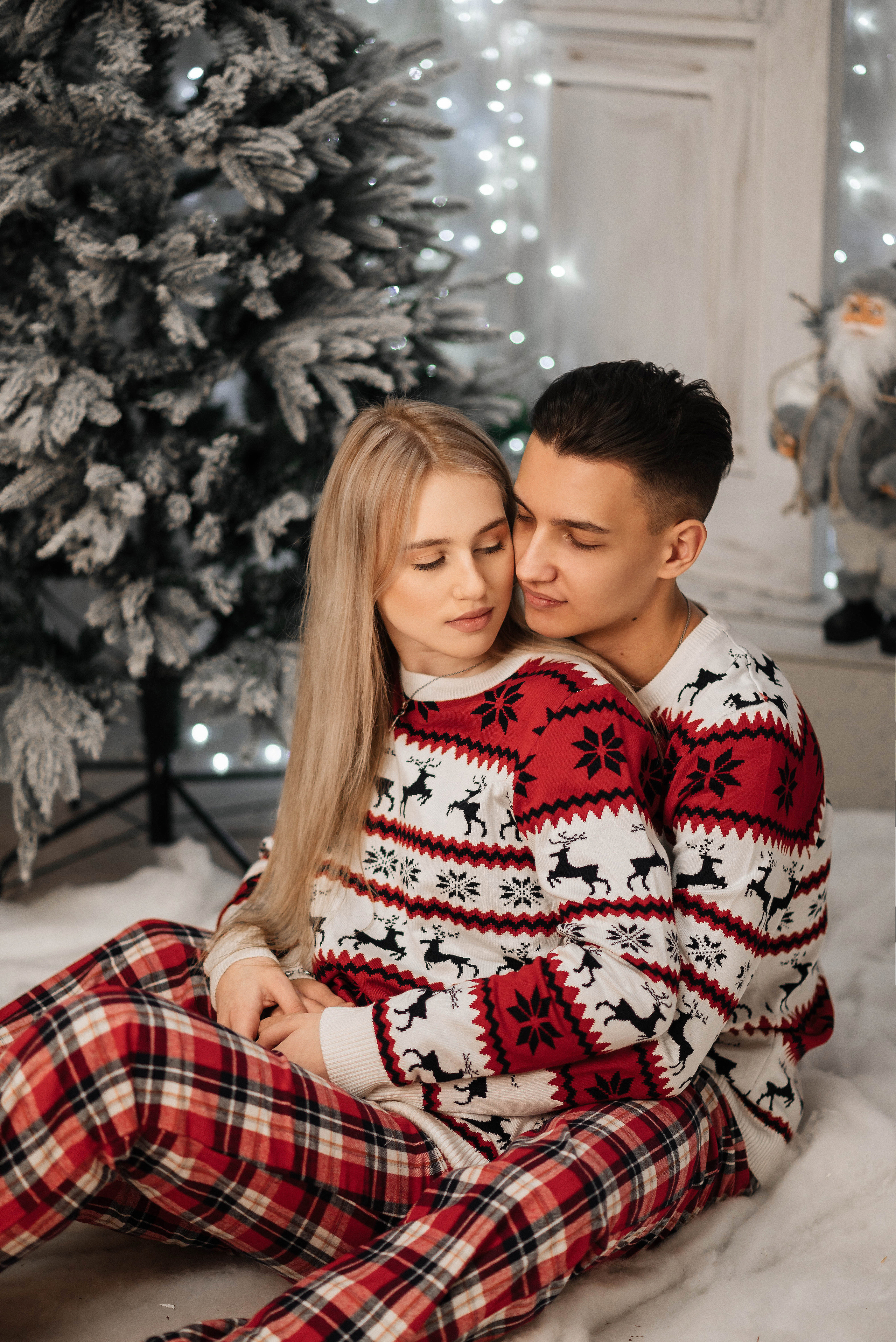 Даша и Саша в двух новогодних образах. Свадебный и портретный фотограф в Липецке Юлия Свит