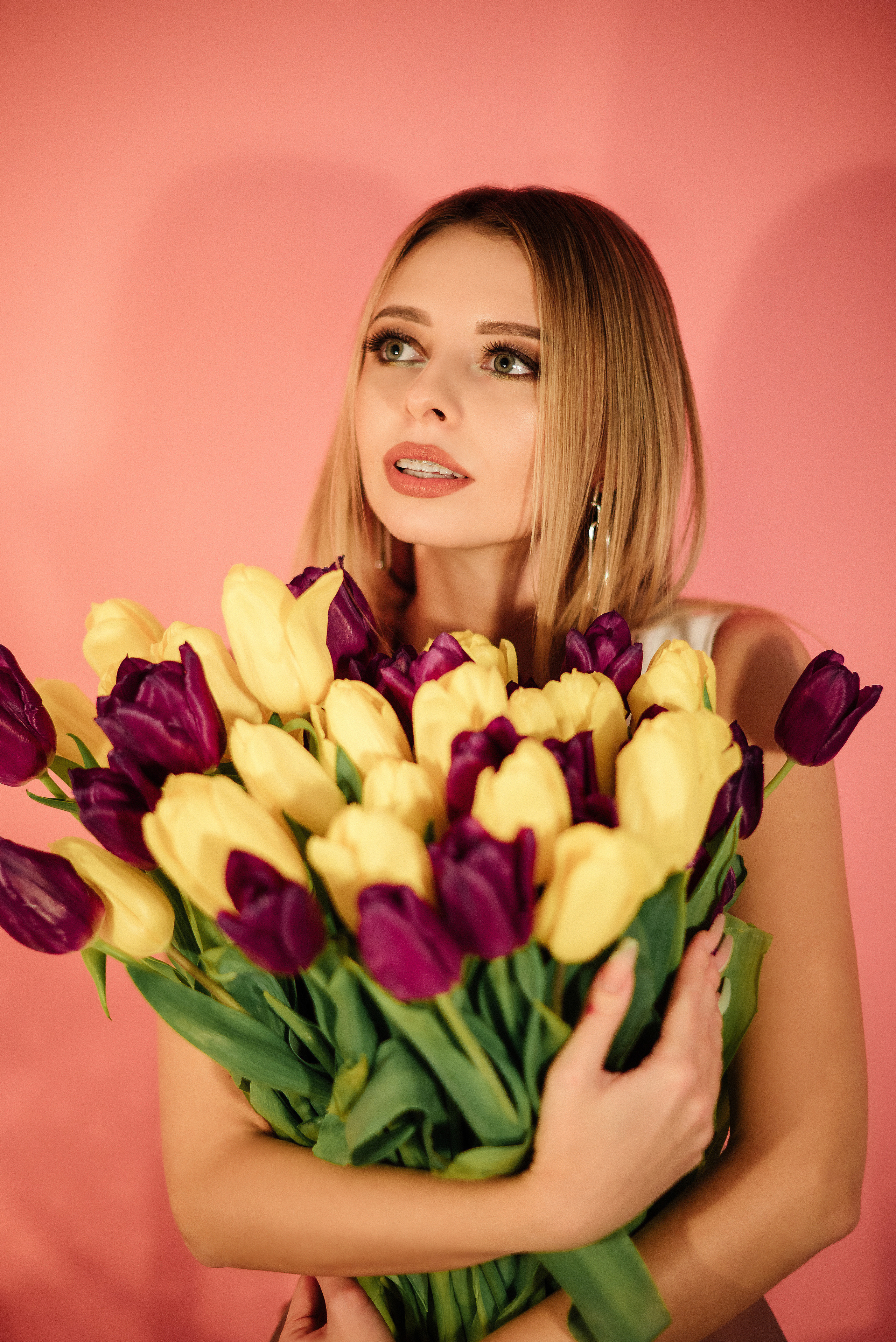 Даша в ярких образах в студии. Свадебный и портретный фотограф в Липецке Юлия Свит