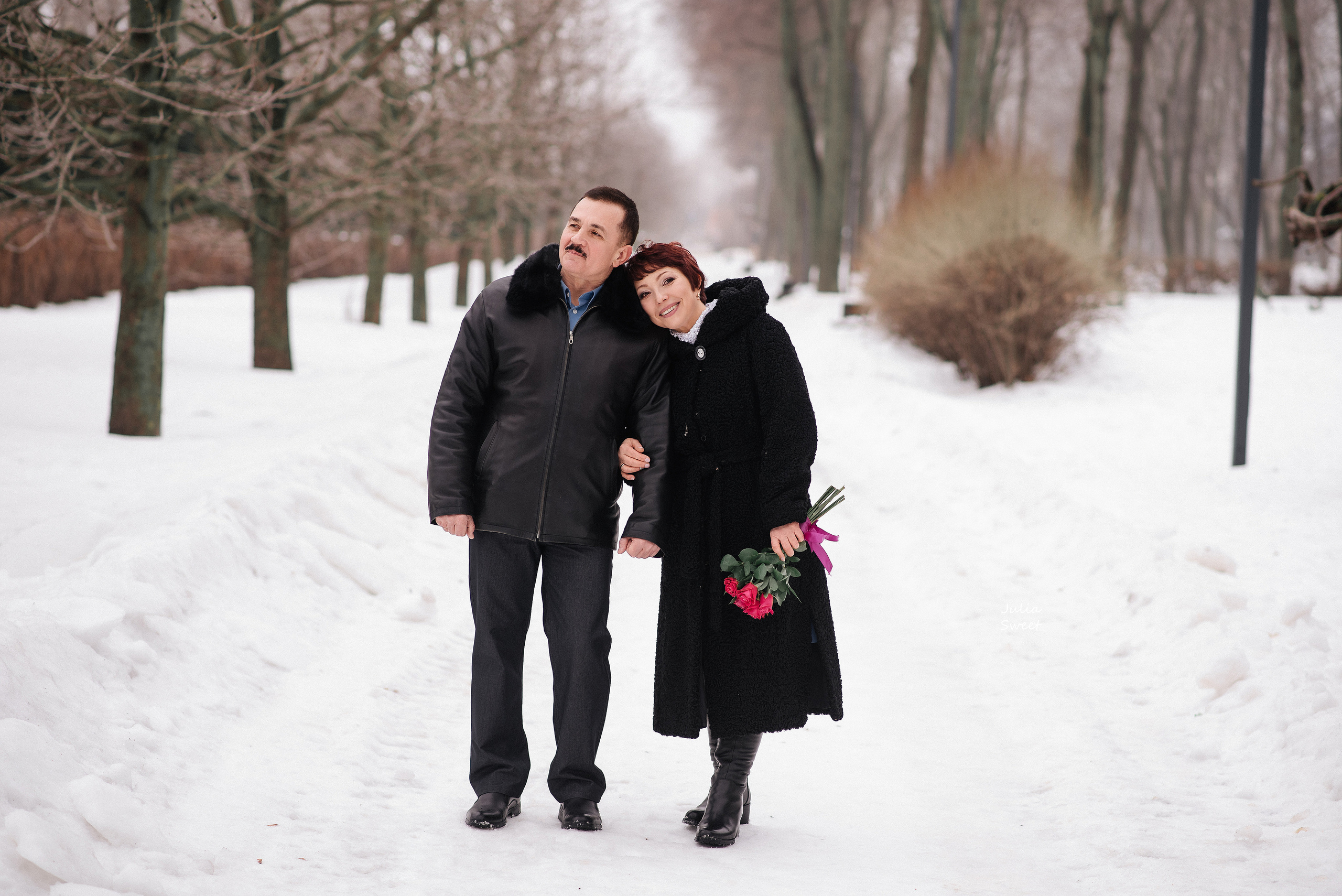 Елена и Роберт после венчания зимой. Свадебный и портретный фотограф в Липецке Юлия Свит