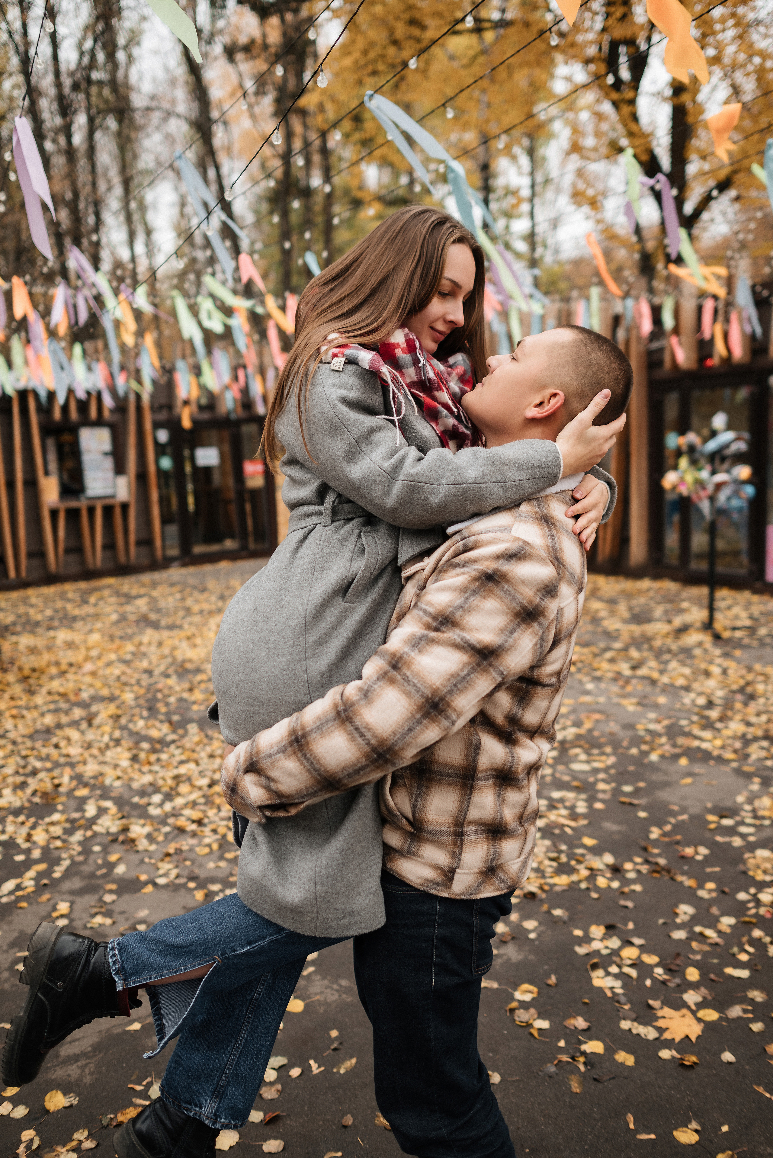 Маша и Илья в осеннем парке. Свадебный и портретный фотограф в Липецке Юлия Свит