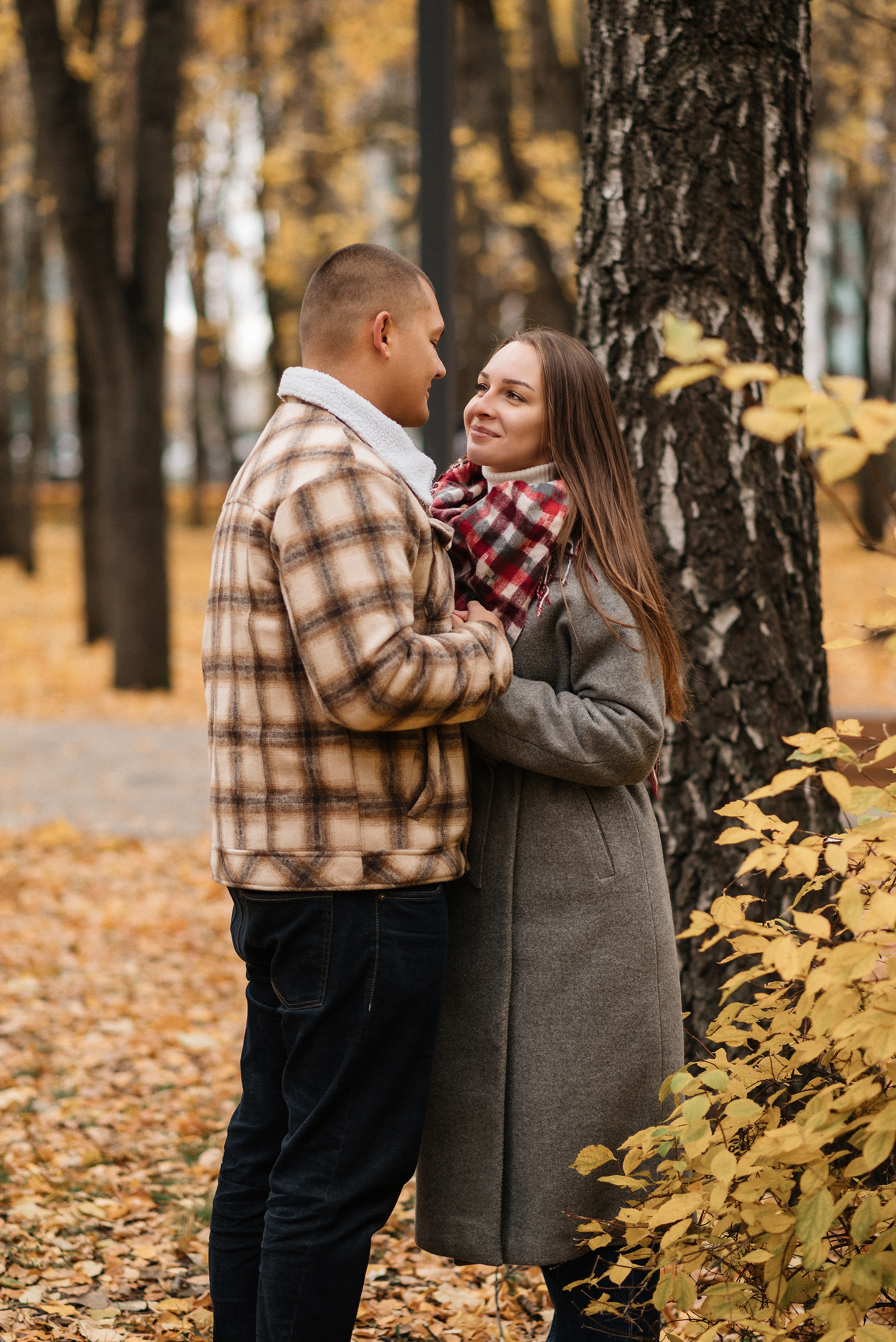 Маша и Илья в осеннем парке. Свадебный и портретный фотограф в Липецке Юлия Свит